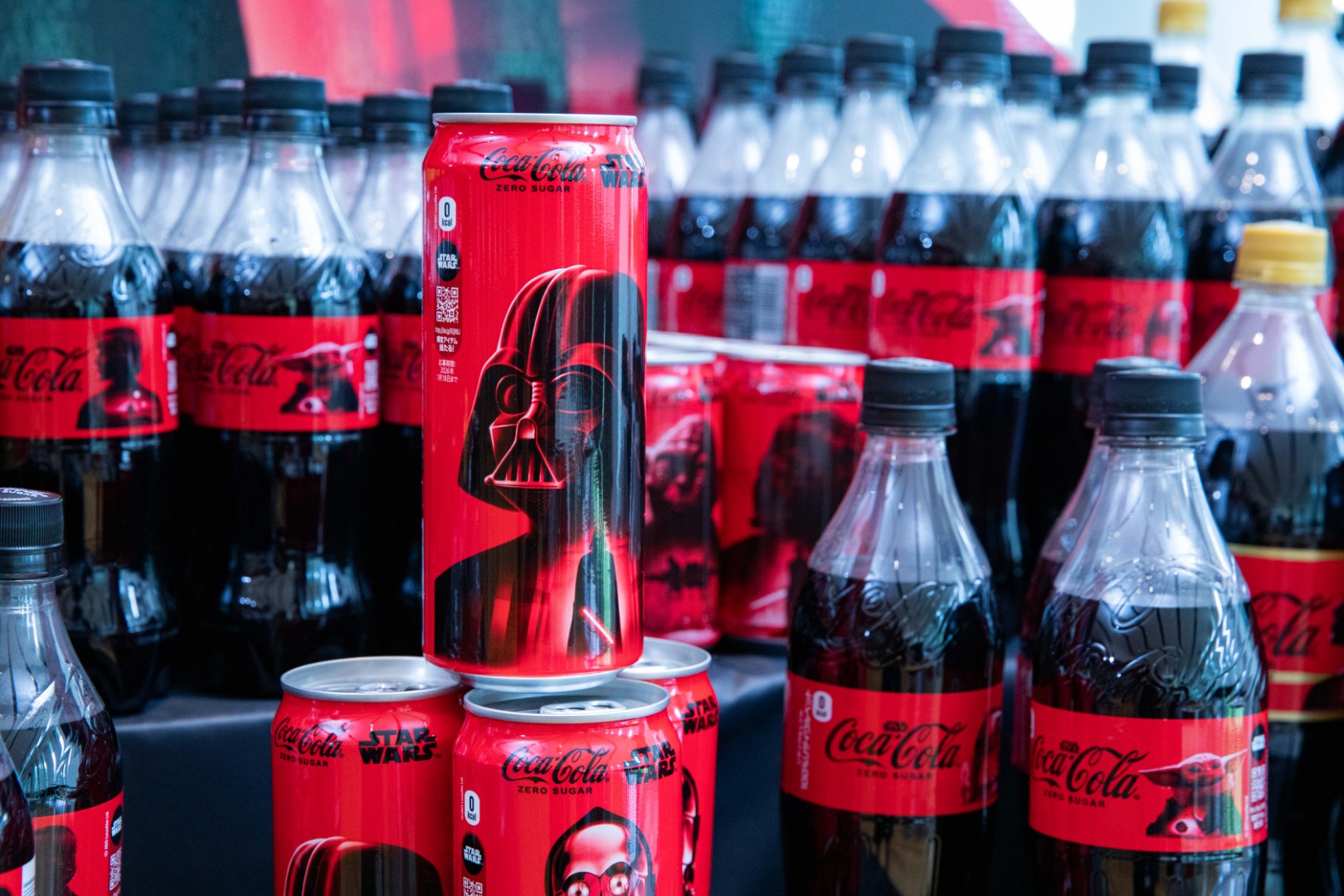 コカ・コーラ×スター・ウォーズ限定パッケージに登場する全18