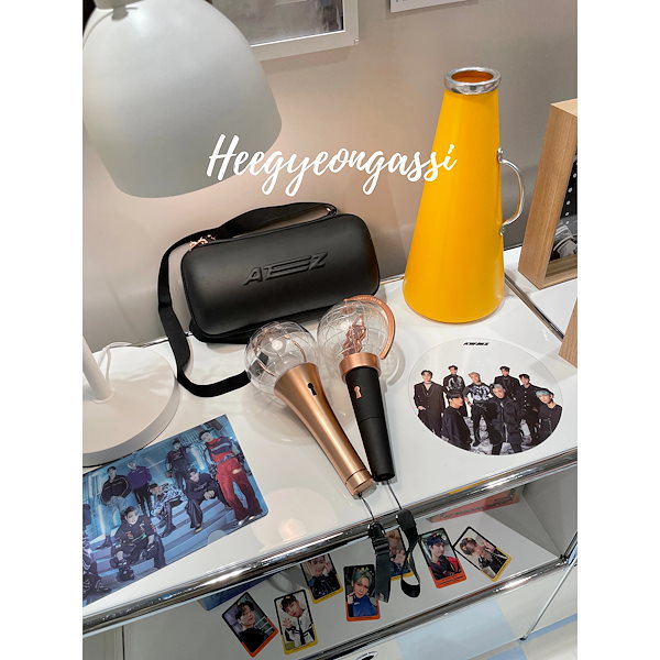 Qoo10] KQエンターテインメント [当日出荷] ATEEZ ペンライト O