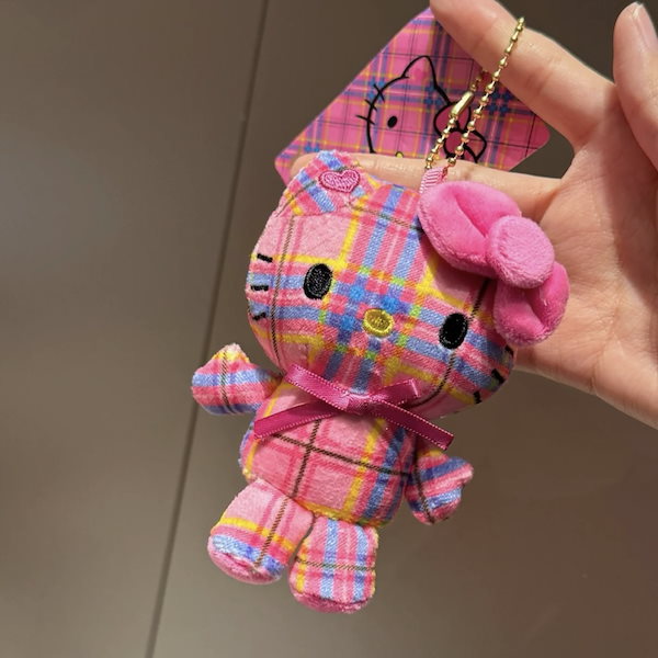 Qoo10] サンリオ 【限定ギフト】日焼けキティ キティ キテ