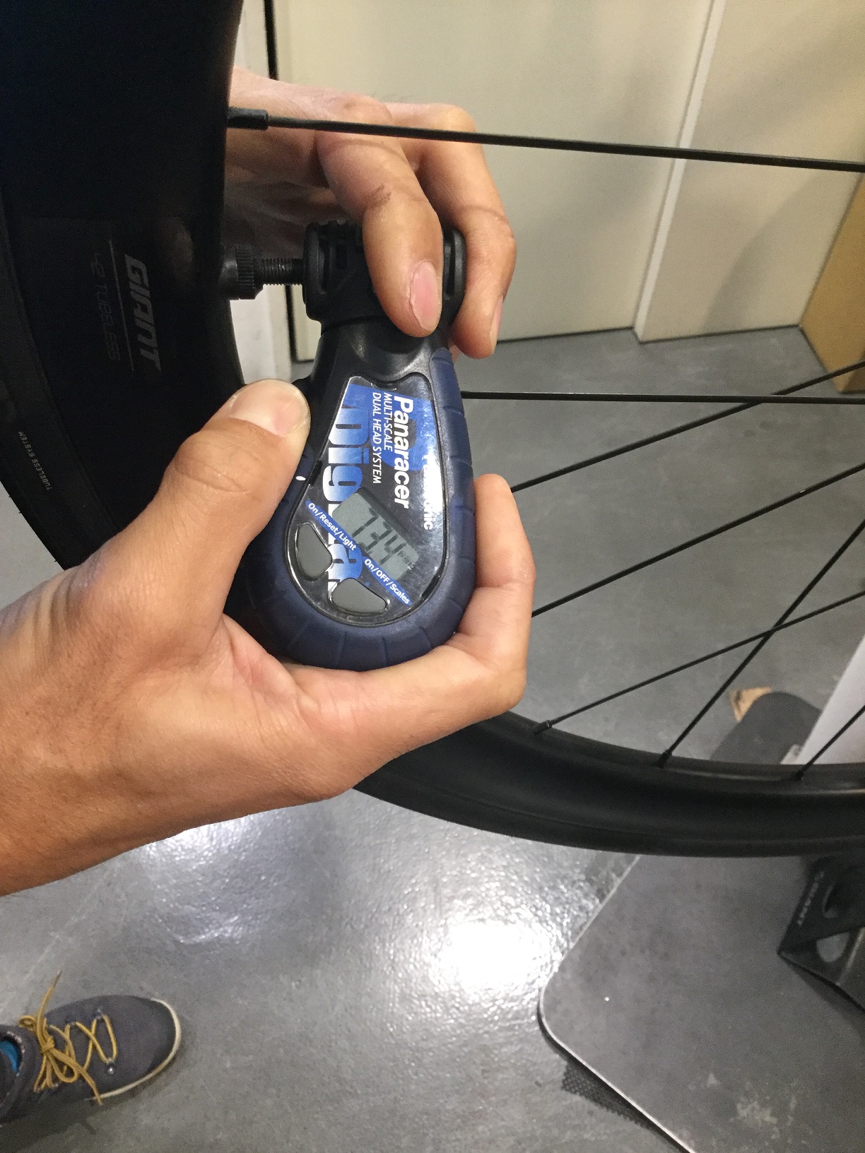 タイヤの空気は自然に抜けます。 ｜ ジャイアントストア今治