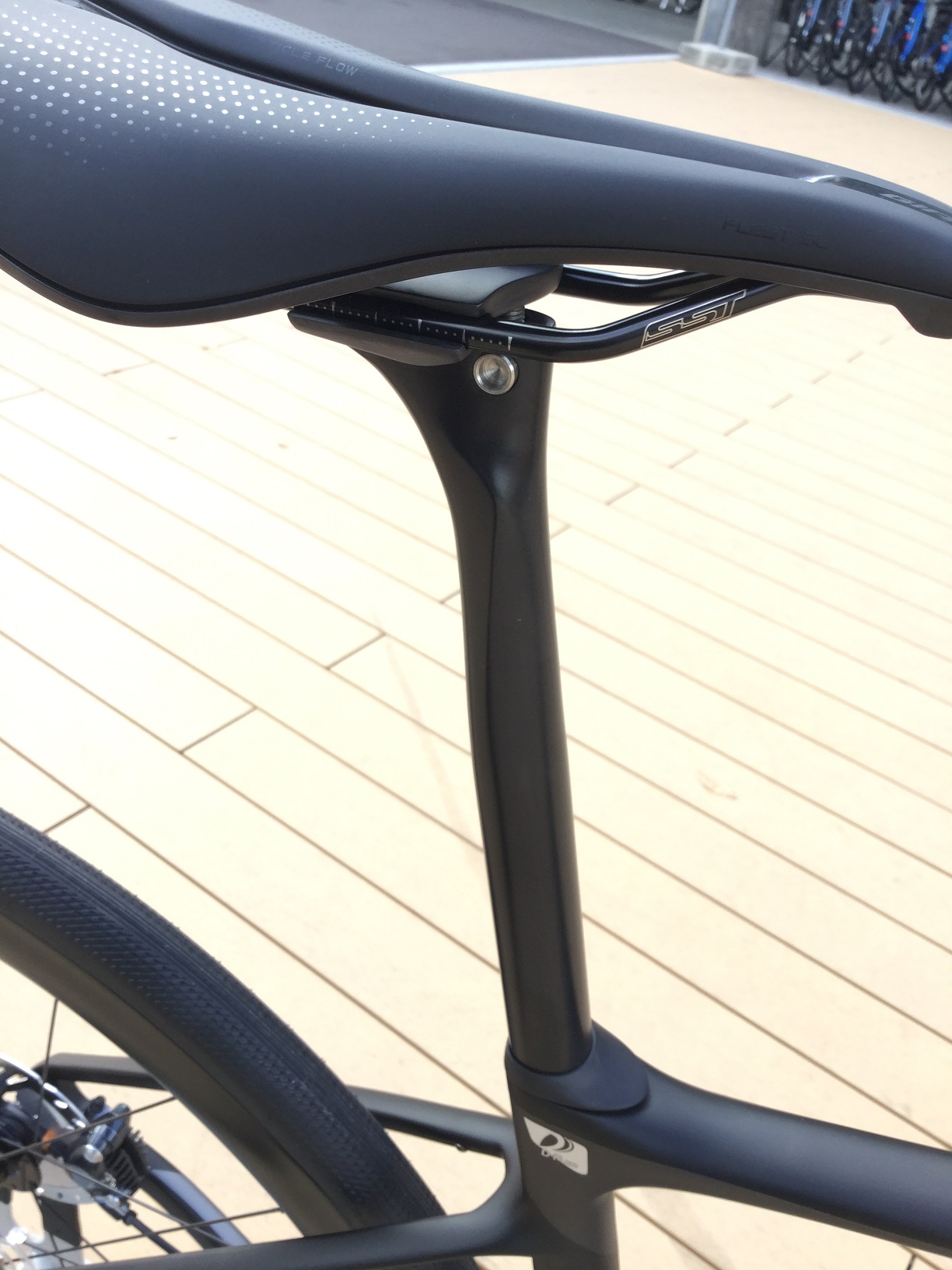 2021年モデル DEFY ADVANCED PRO 2 貴重な1台がございます。11/22更新