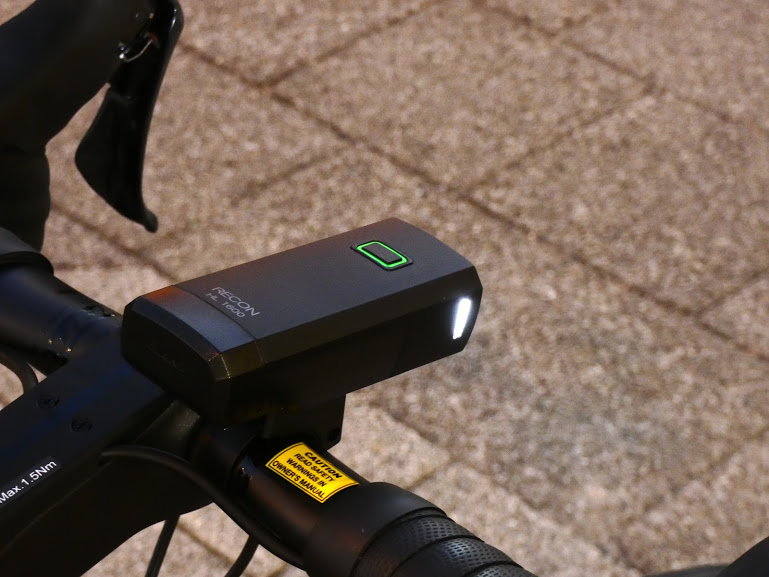 商品紹介】新型ライト「RECON」で夜も安全にサイクリングを