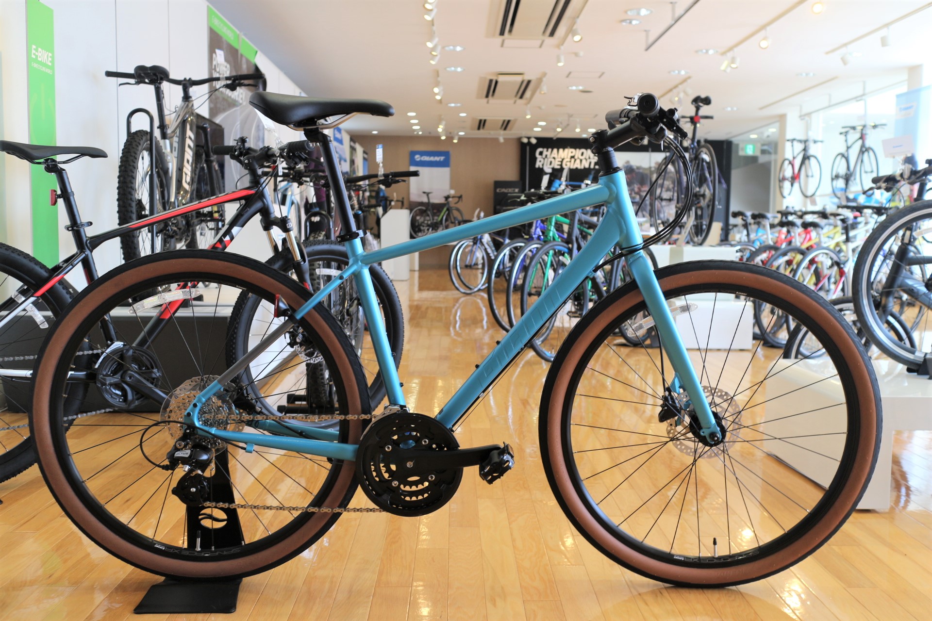 NEW」「GIANT」2021年早期モデル“GRAVIER DISC”全色入荷