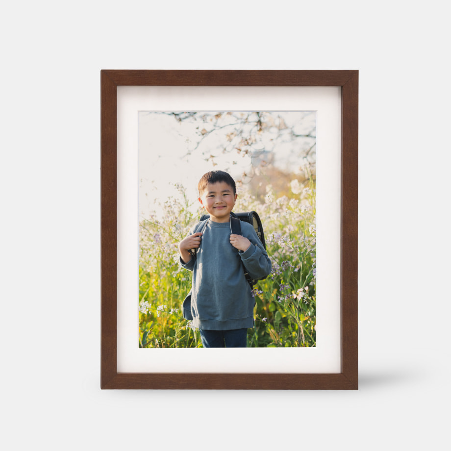 お部屋を飾る】温かみのある天然木製額縁(6切)｜写真の整理・収納は