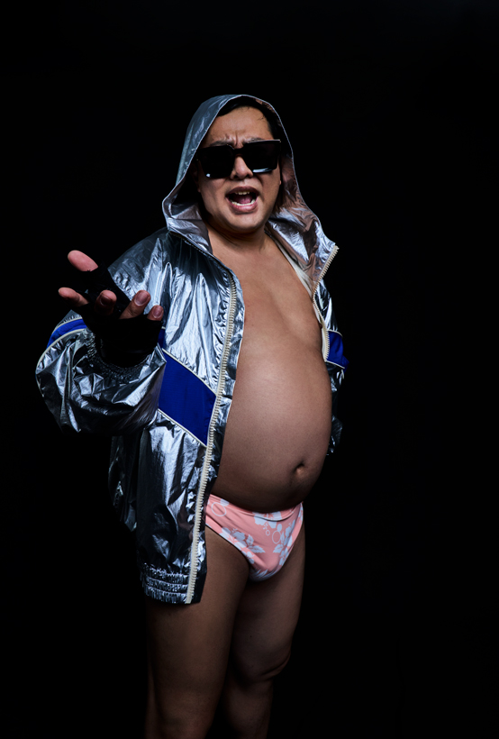 とにかく明るい安村】ラップでアーティストデビュー!? 270万回再生を