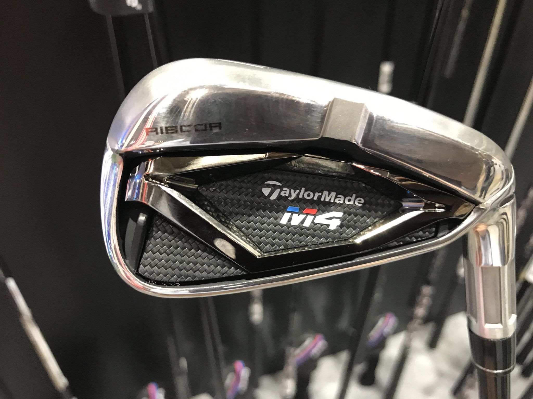 テーラーメイド M4アイアンの最安値価格・基本スペック・シャフト