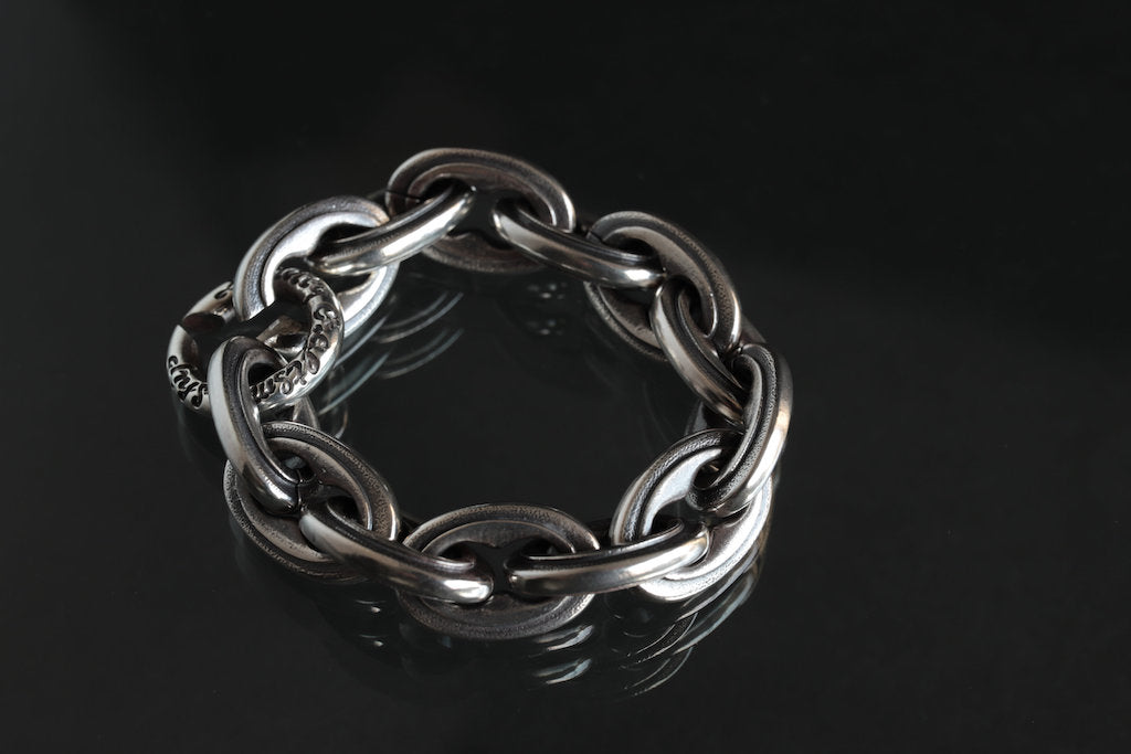 LYNCH SILVER SMITH CASTING(L) BRACELET – grandguignol