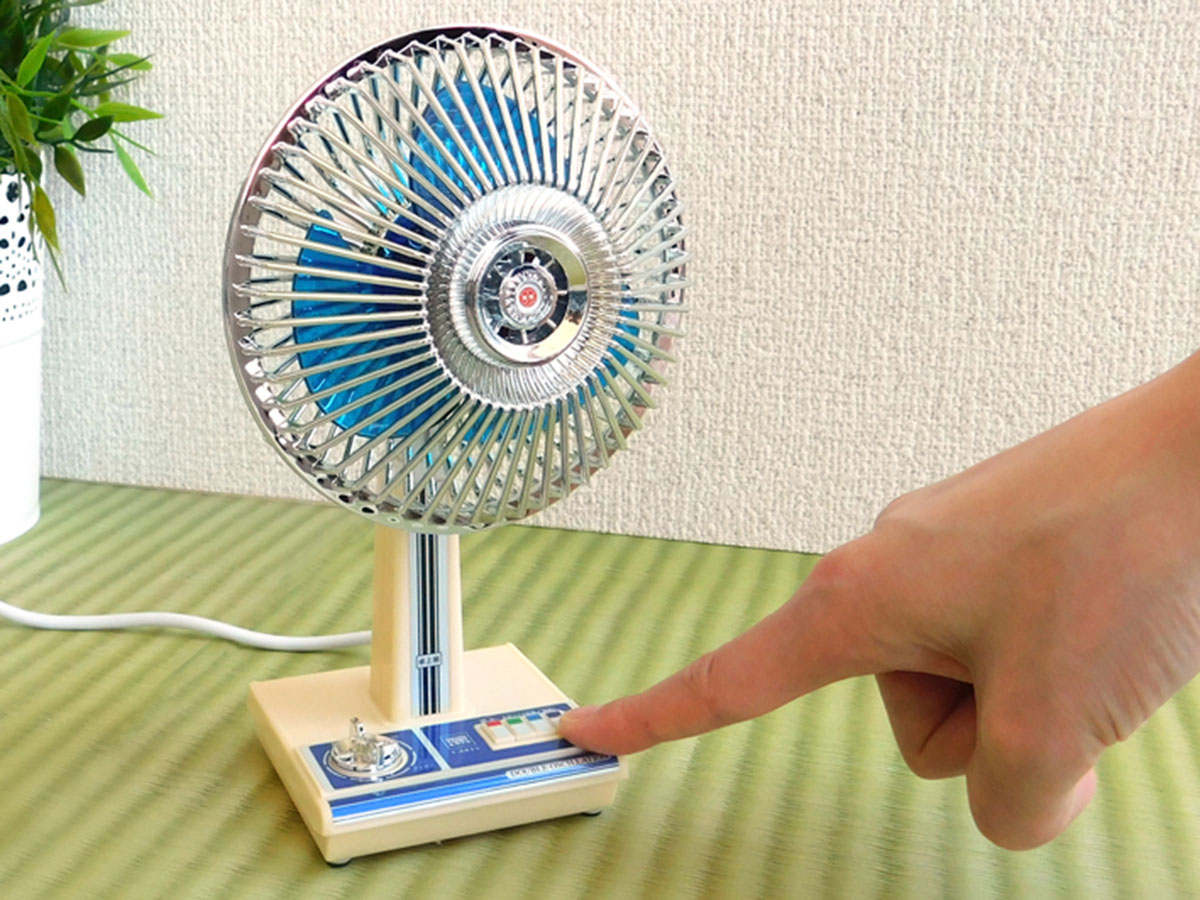 おばあちゃん家にあった」「懐かしすぎ」 実際に使えるミニ扇風機が