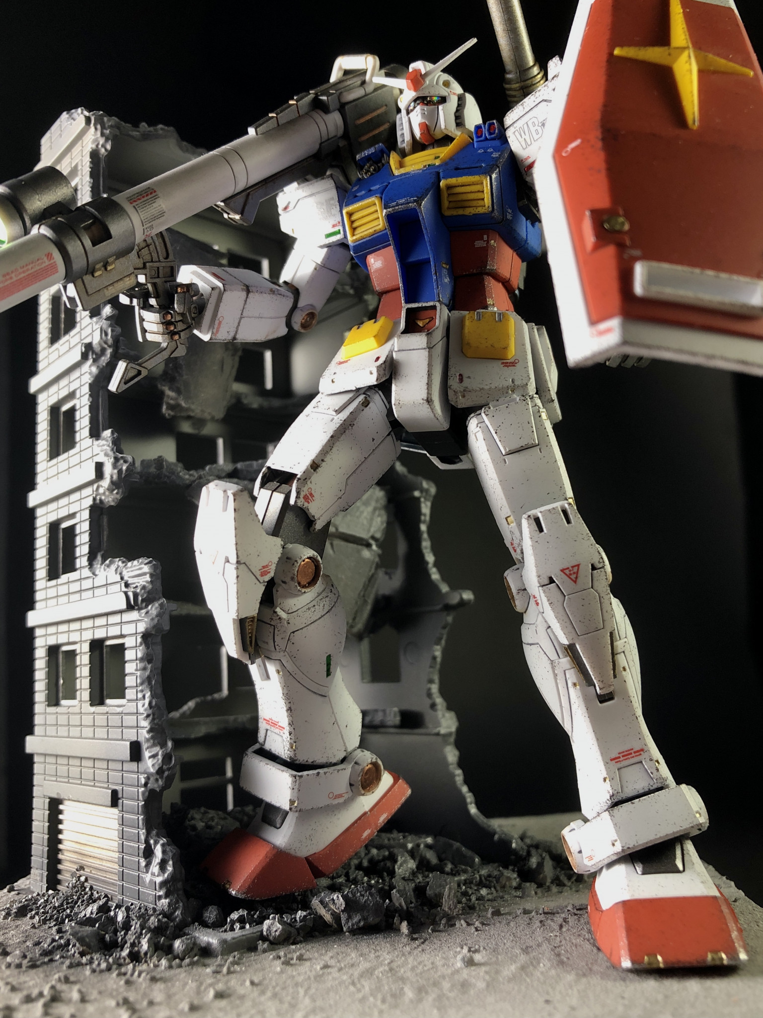 HGオリジンガンダム お手軽ジオラマ｜Robbinさんのガンプラ作品