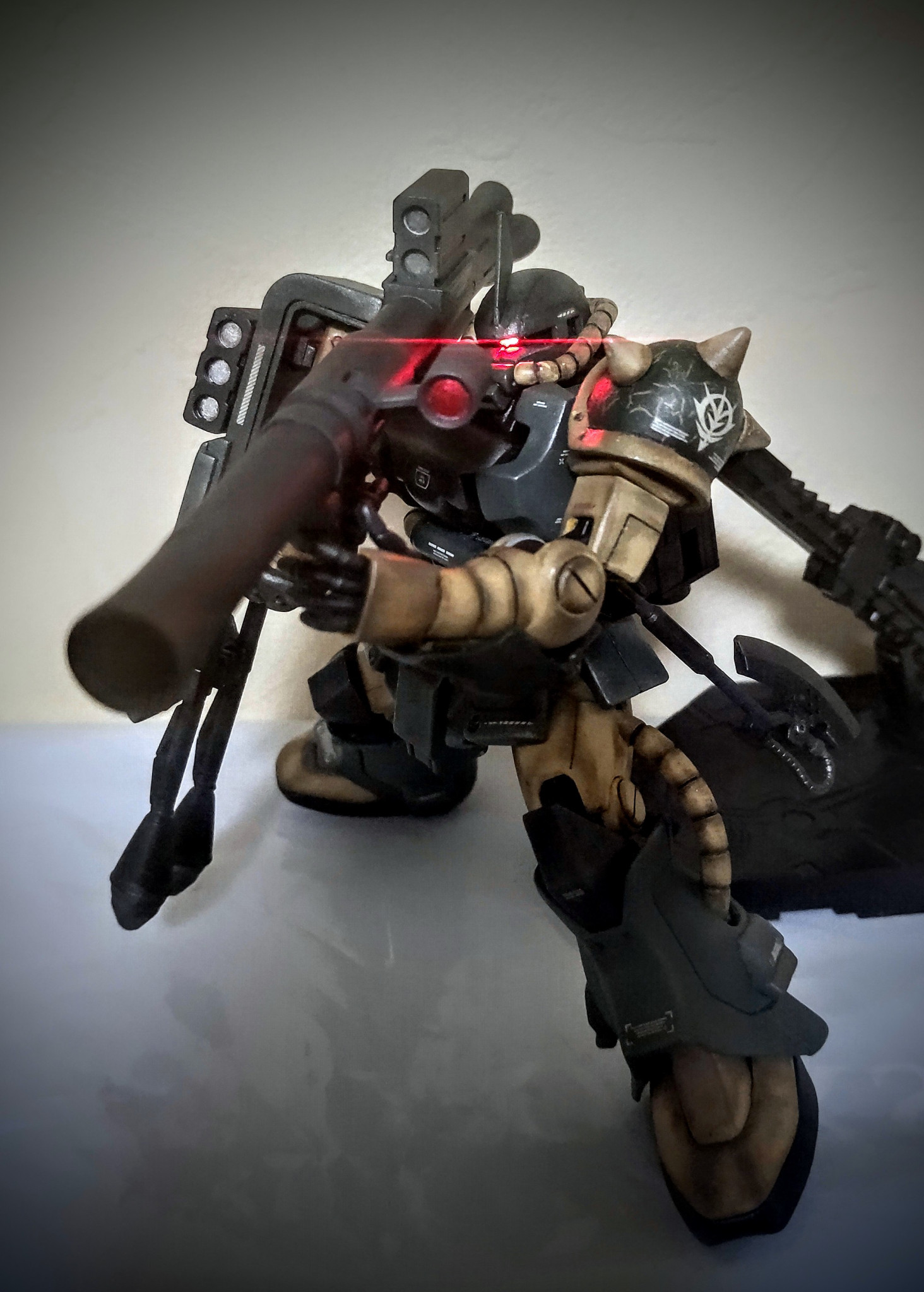 ザクⅡ トーマス・クルツ専用機｜akiさんのガンプラ作品｜GUNSTA