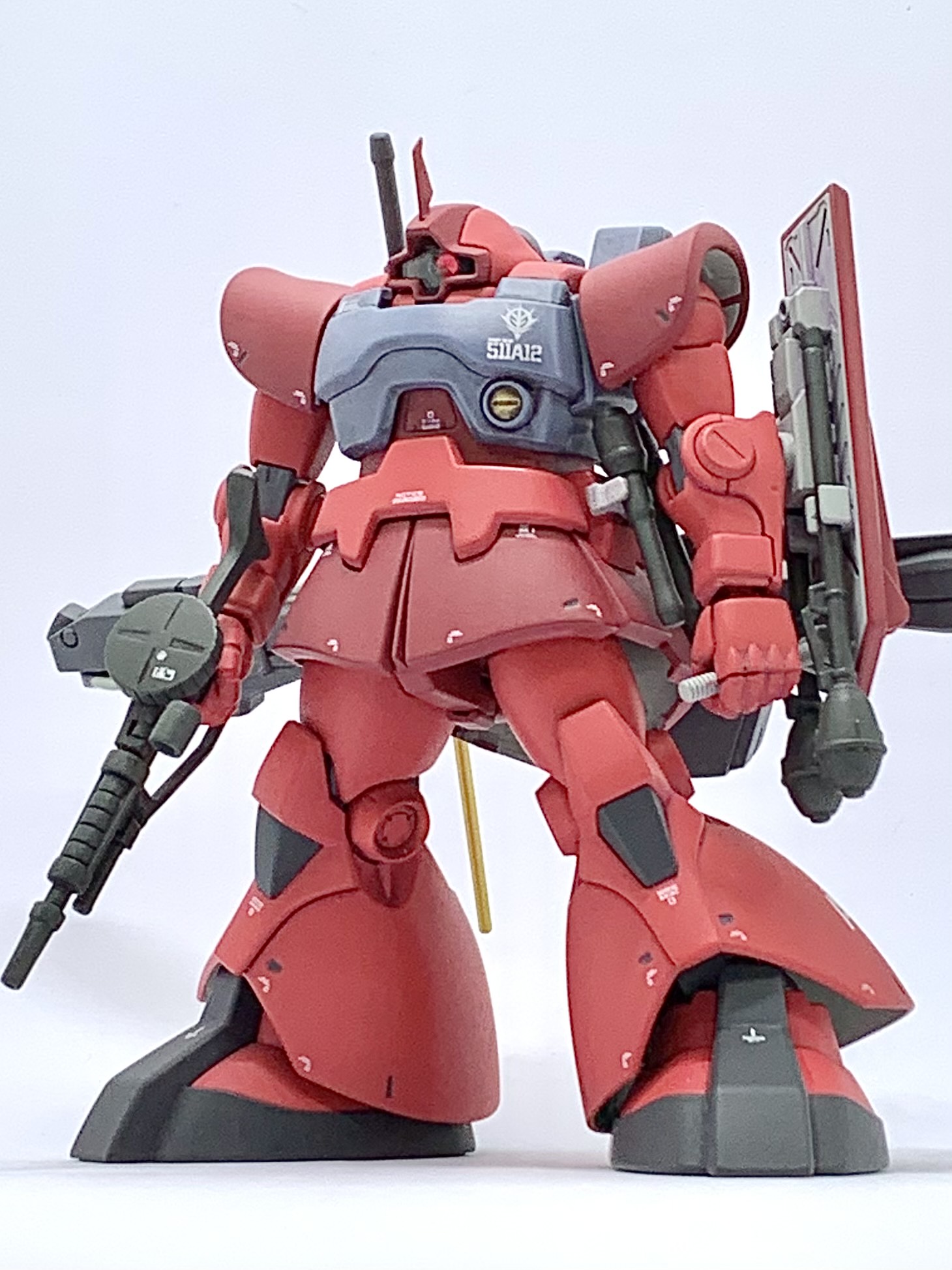 シャア専用リック・ドム｜@Momohiki0928さんのガンプラ作品｜GUNSTA