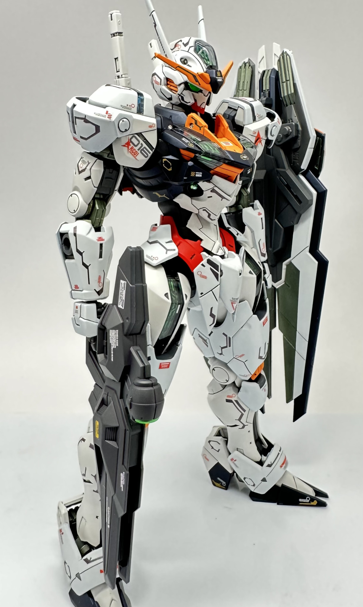 フルメカニクス ガンダムエアリアル某ニュータイプ専用機｜まきおさん