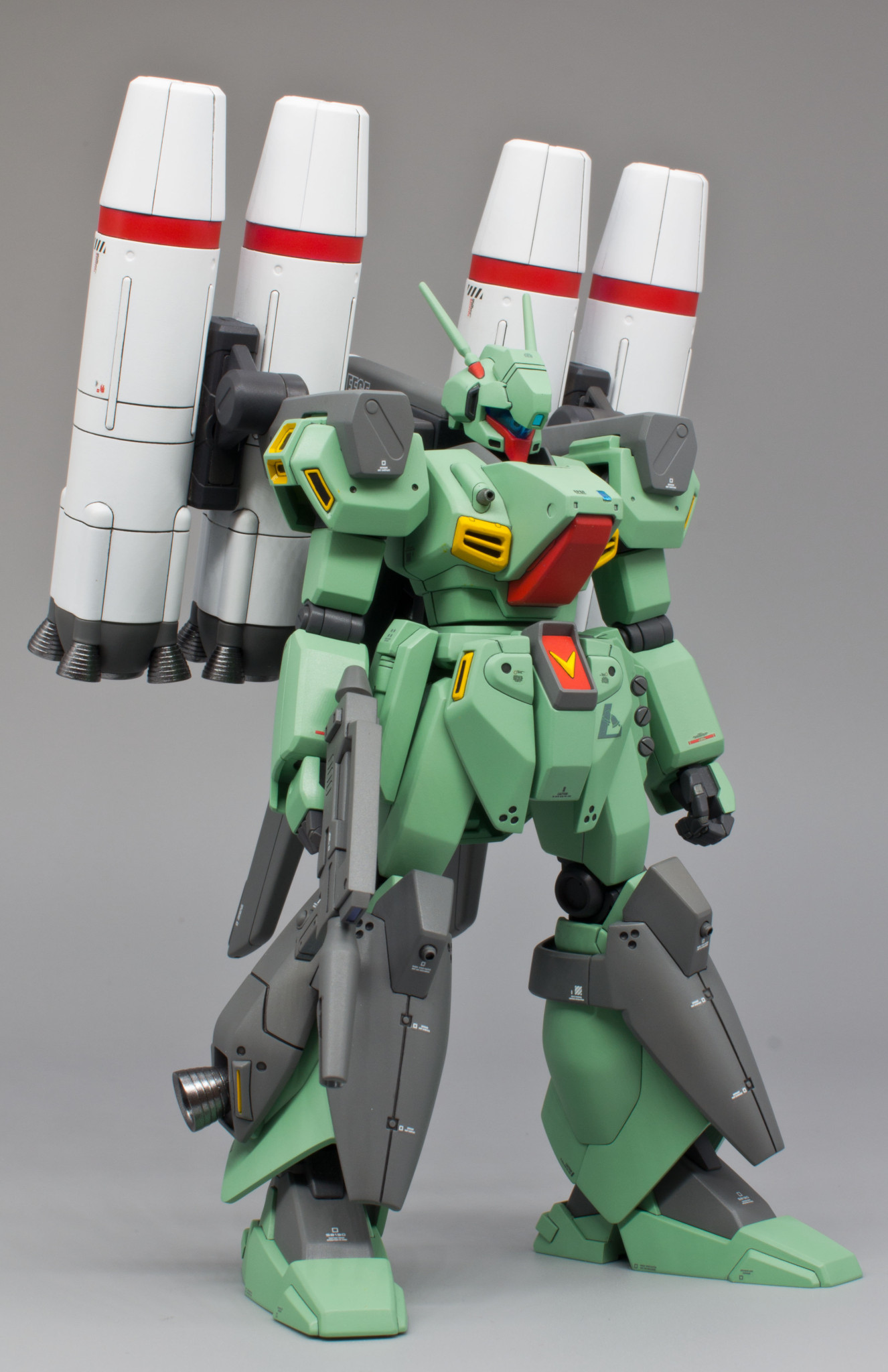1/144 HGUC RGM-89S PROTOTYPE STARK JEGAN｜ucGUNDAMMERさんの