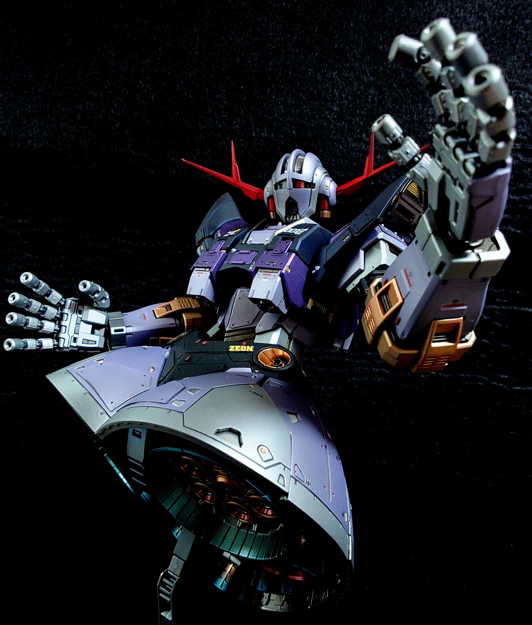 RG ジオング メタリック 全塗装｜wat798さんのガンプラ作品｜GUNSTA