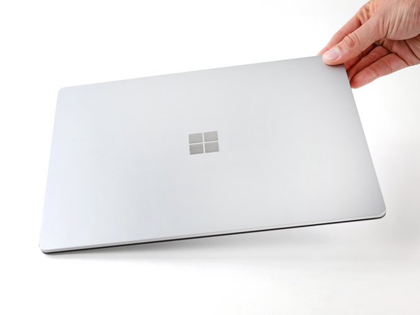 Microsoft Surface Laptop 5 (13.5インチモデル）のSSD交換 - iFixit