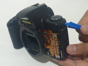 Canon EOS Rebel XS 35mm 裏蓋の交換 - iFixit 修理ガイド