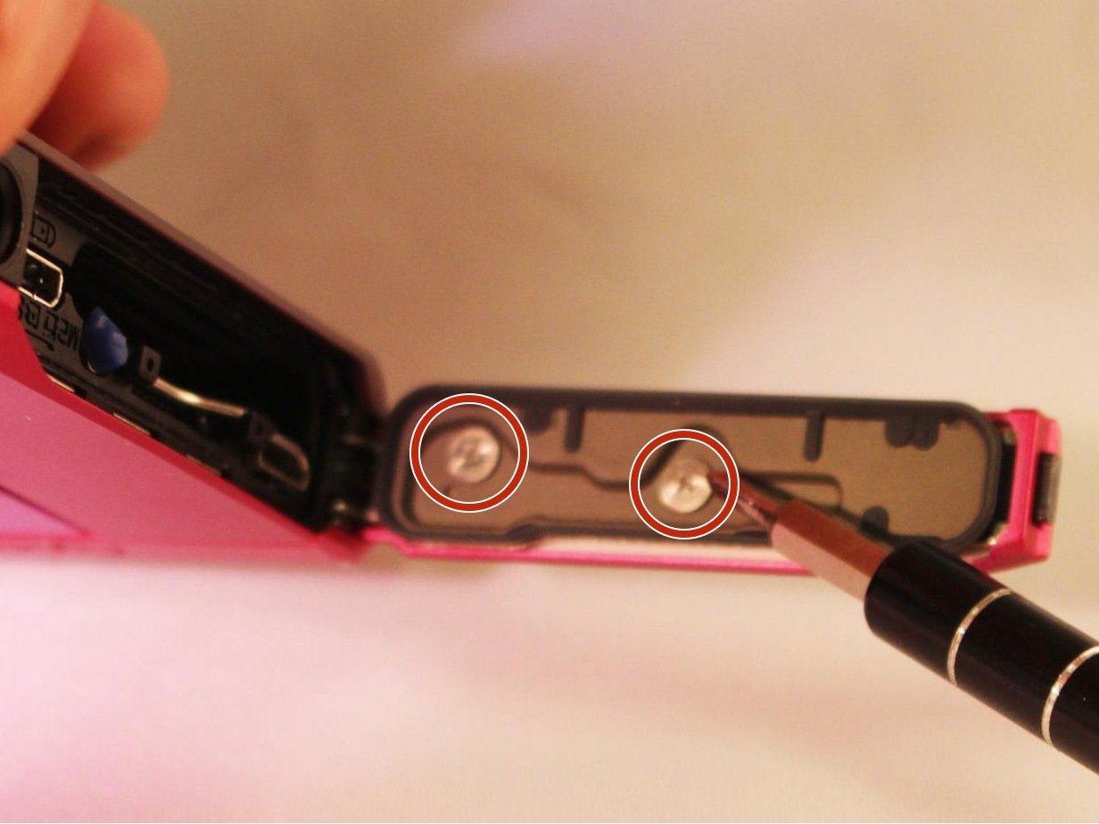 Sony Cyber-Shot DSC-TX30 Battery Cover Seal Replacement - iFixit