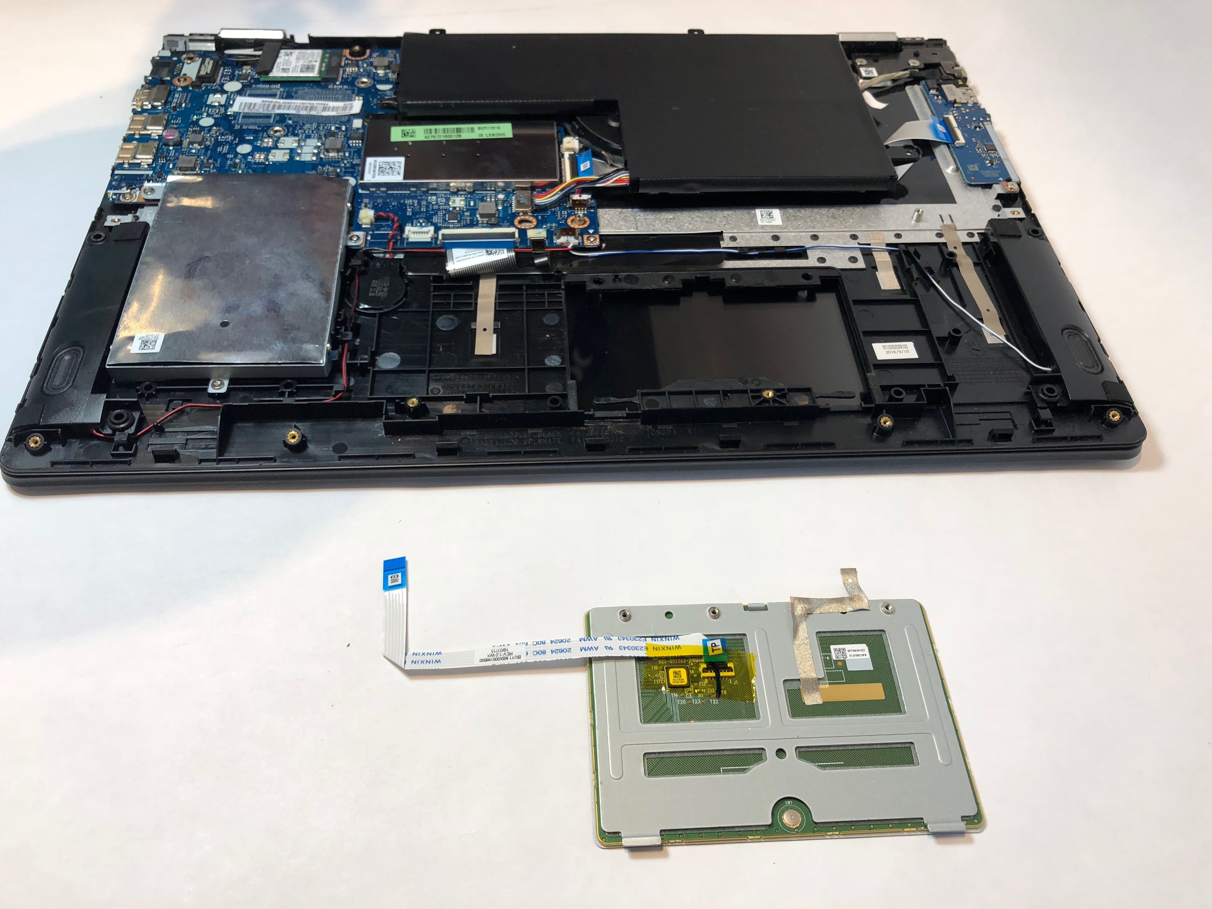 Lenovo Ideapad Flex 4-1570 タッチパッドの交換 - iFixit 修理ガイド