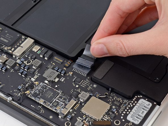MacBook Air 13インチ Early 2014 バッテリーの交換 - iFixit 修理ガイド