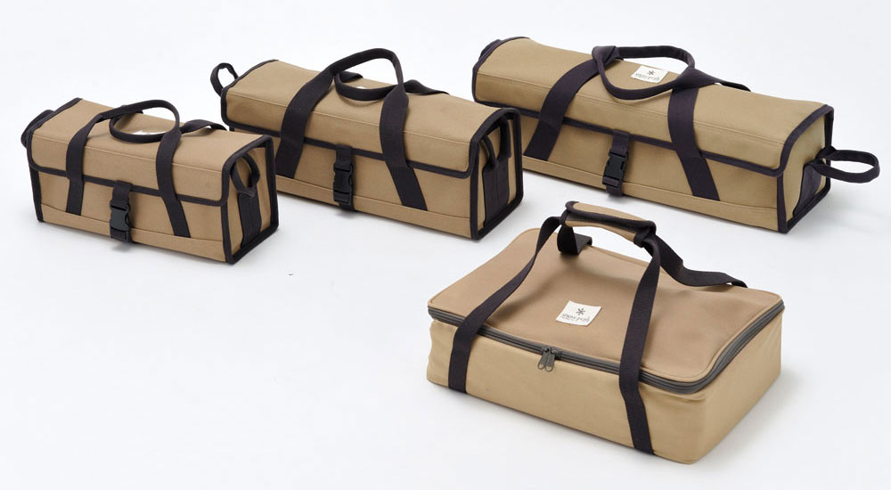 スノーピークマルチコンテナM レビュー ペグ関係収納するのに最適な奴