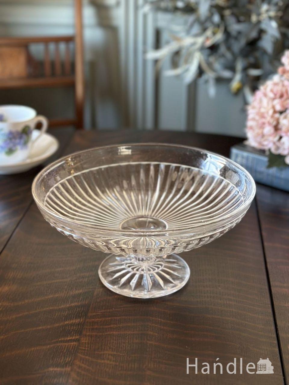 アールヌーボーがおしゃれなケーキスタンド、アンティークの2段タイプ