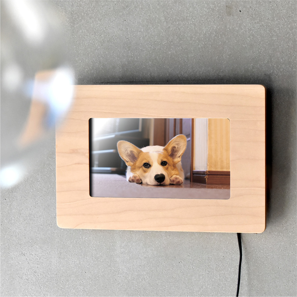 一部店舗再販】Digital PhotoFrame（新仕様） | 名入れギフト・木製