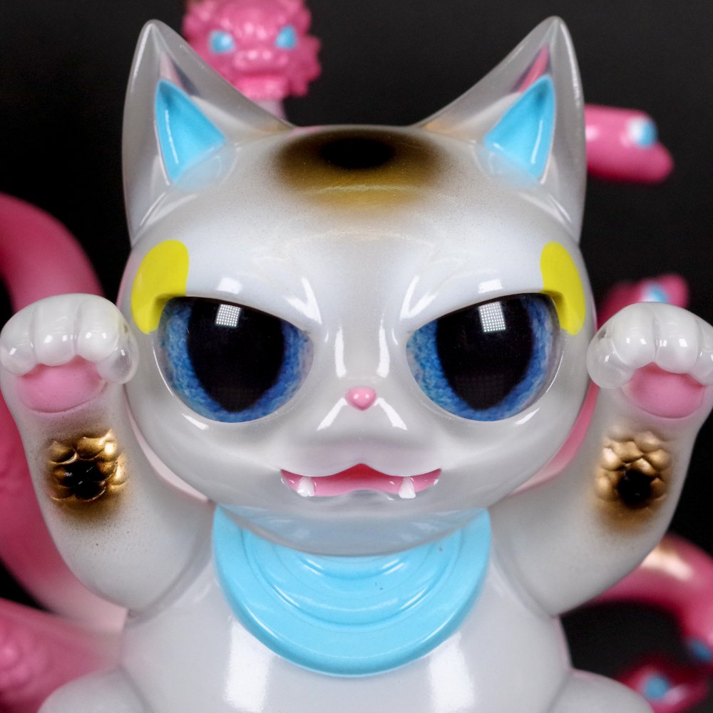 5月7日(火)18時より抽選開始】【MEOWWWTHRA】ニャスラ(SAKURA)が登場