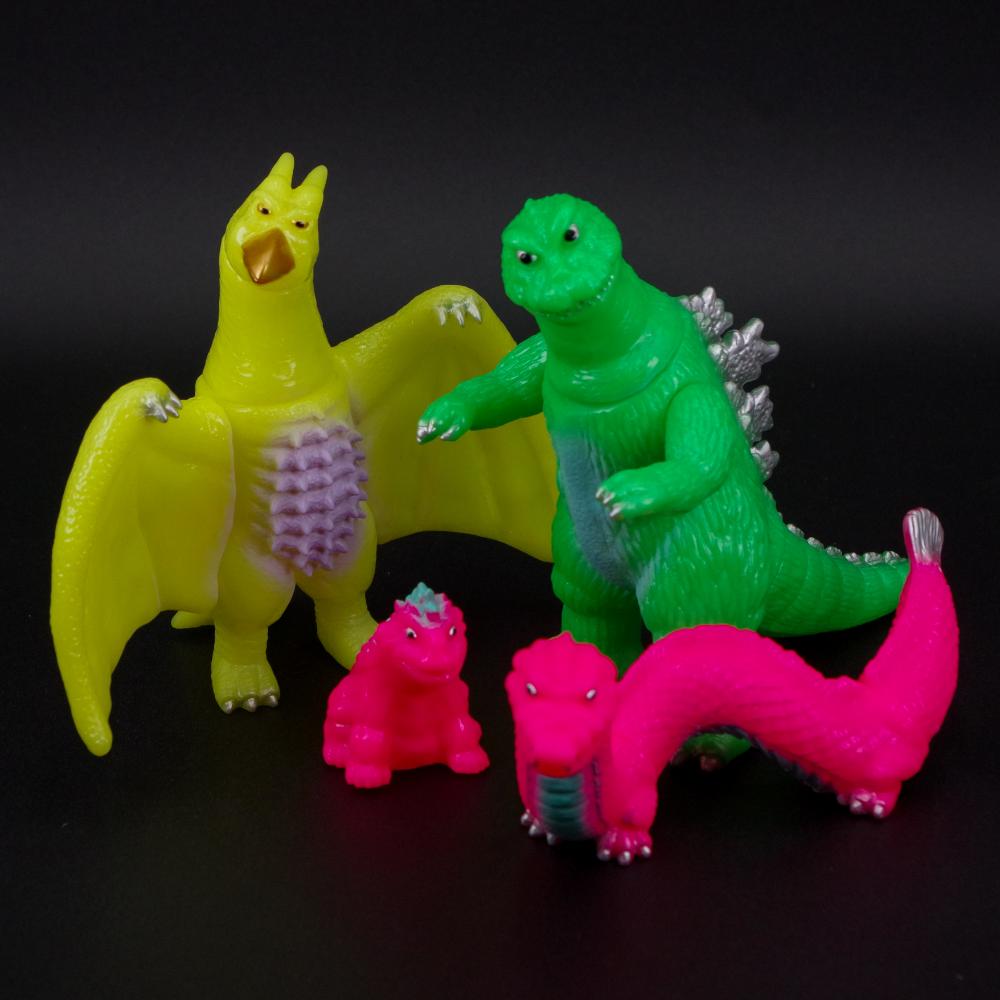 11月24日(月・祝)11時より販売開始】【サンガッツ本舗】怪獣総進撃