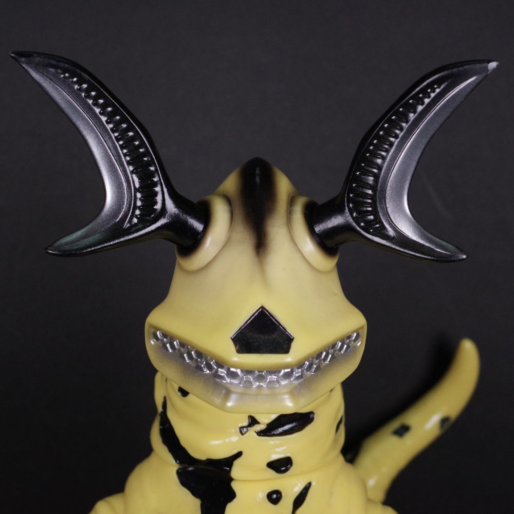 6月30日(金)12時より受注受付開始】【PLANET X】エレキング(幼体付き