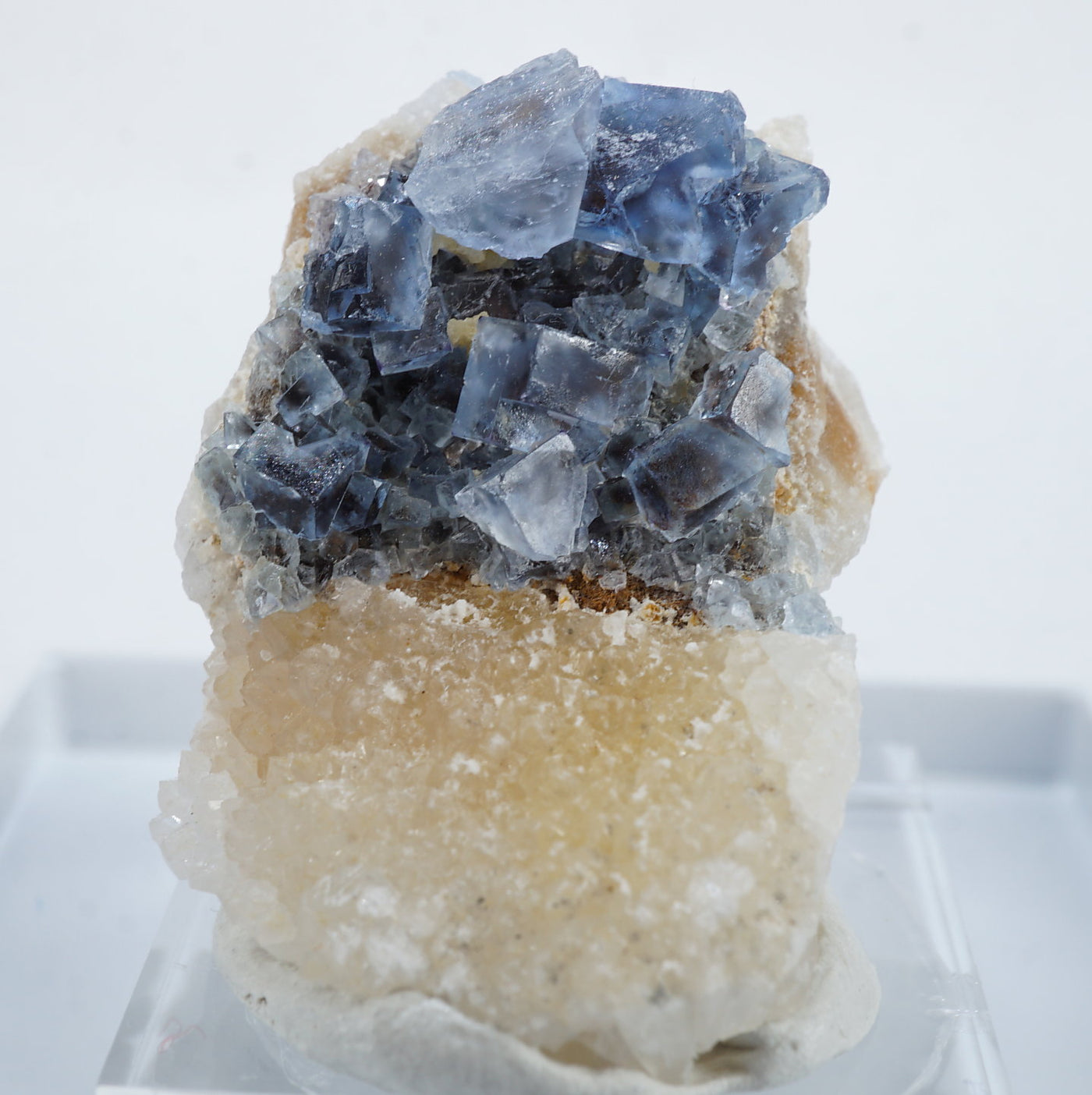 フランス La Barre(ラバール)産 フローライト – 天然石ハッピーギフト