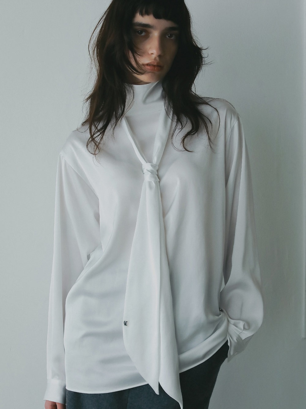 ヴィンテージサテンリボンブラウス | Blouse | HER. Online Store