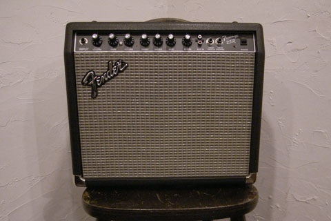 ギターアンプ 楽器レンタル 東京 Fender FRONTMAN 25