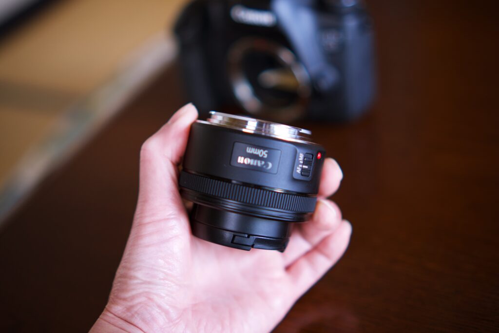 古いフルサイズ一眼レフ×50mm単焦点で撮る秋の風景写真｜EOS 6Dで