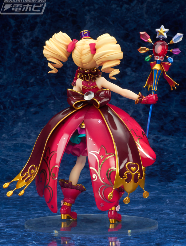 不敵に微笑む表情がかわいい！『オトカドール』魔王ルシ子が華やかな