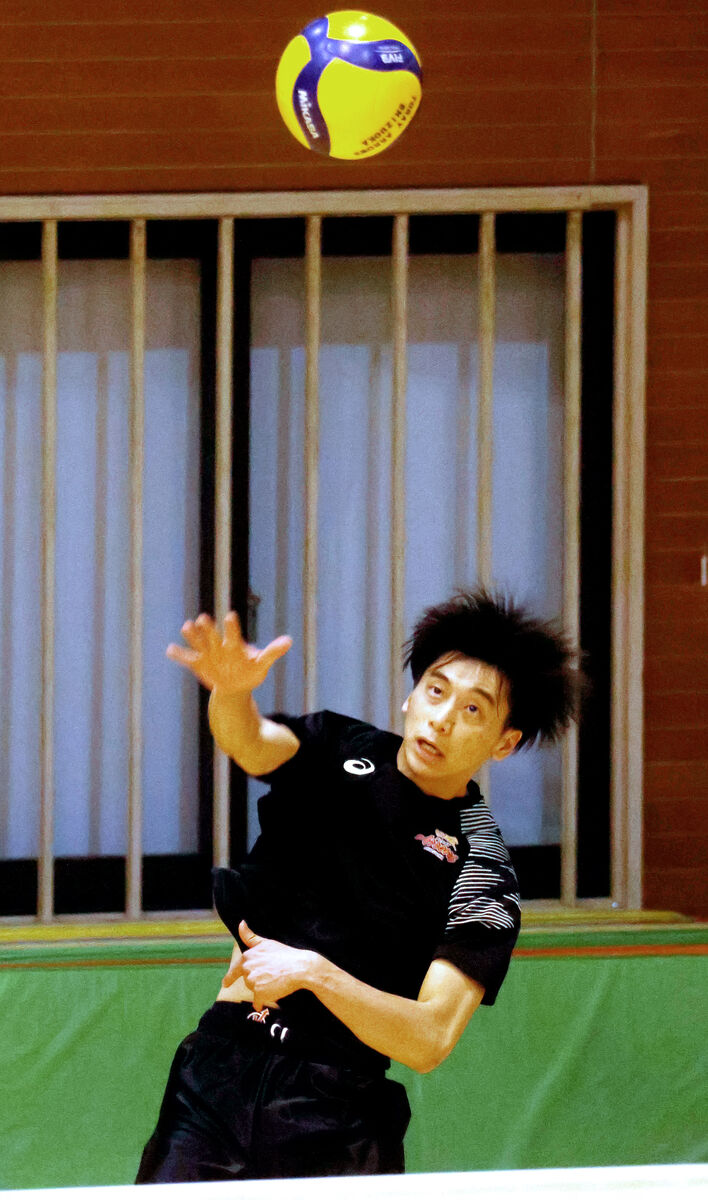 バレーボール・東レ静岡 アウトサイドヒッター・楠本岳が2戦連続先発