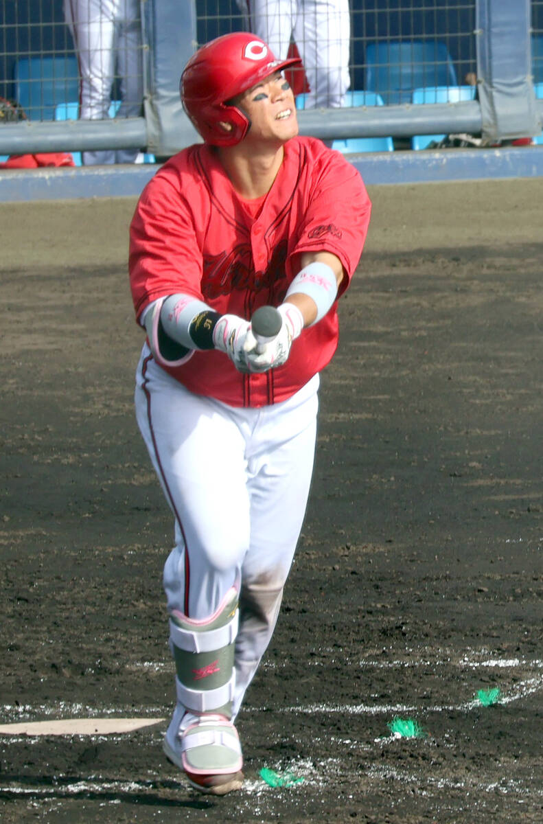 広島】新井貴浩監督、159キロ右腕攻略に「すごく評価できる」2戦