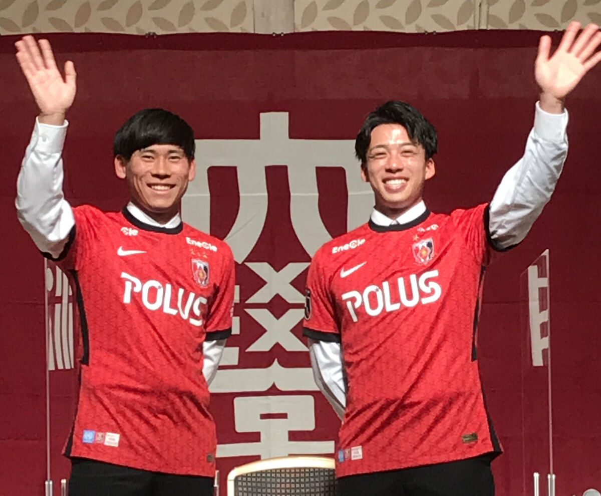 浦和レッズ 1stユニフォーム No.17 小森飛絢 XL 🆕ネーム&ナンバー入荷