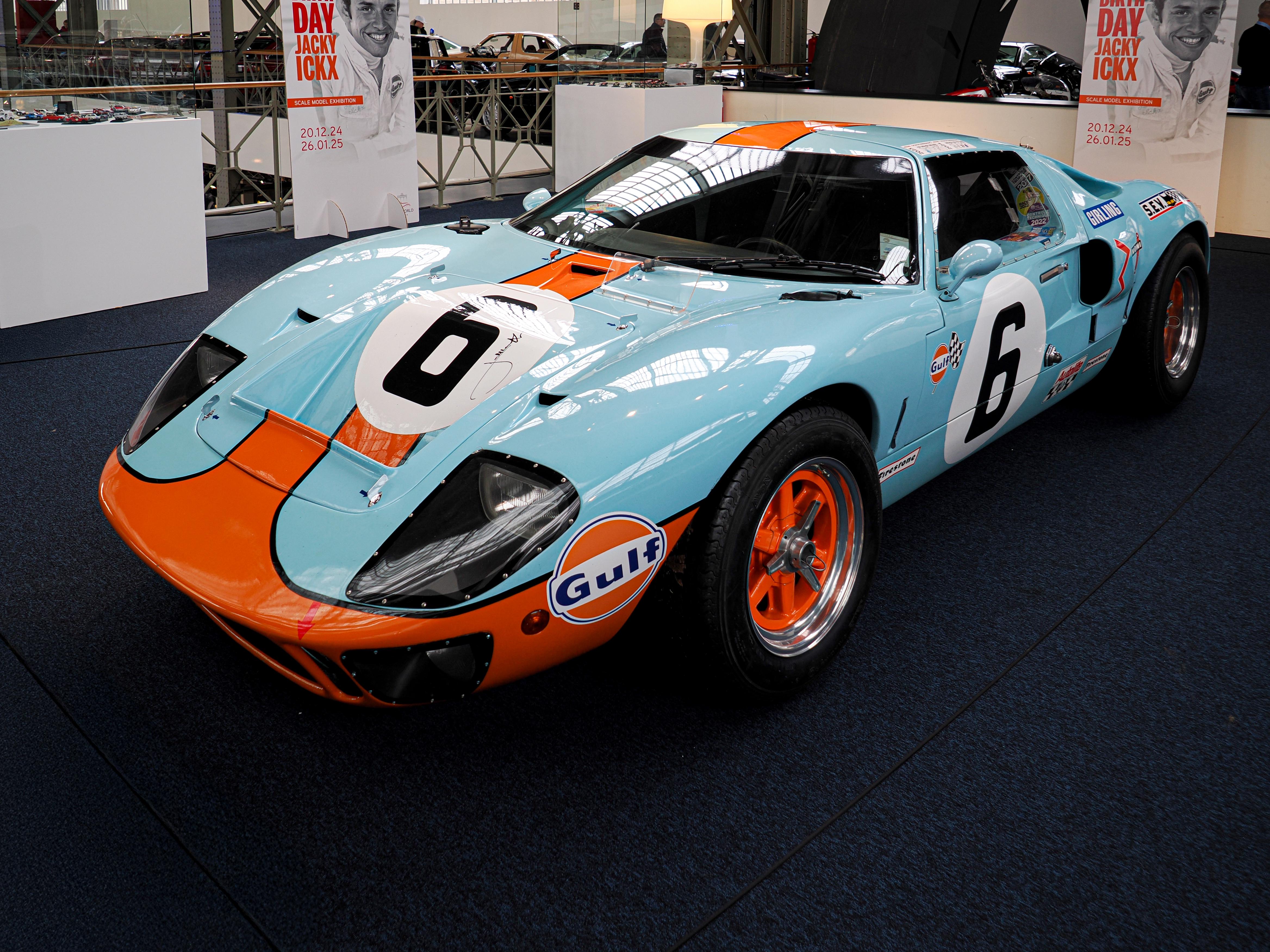 伝説のフォードGT40 #6、1969年のル・マン優勝車 [OC][4672x3504] : r
