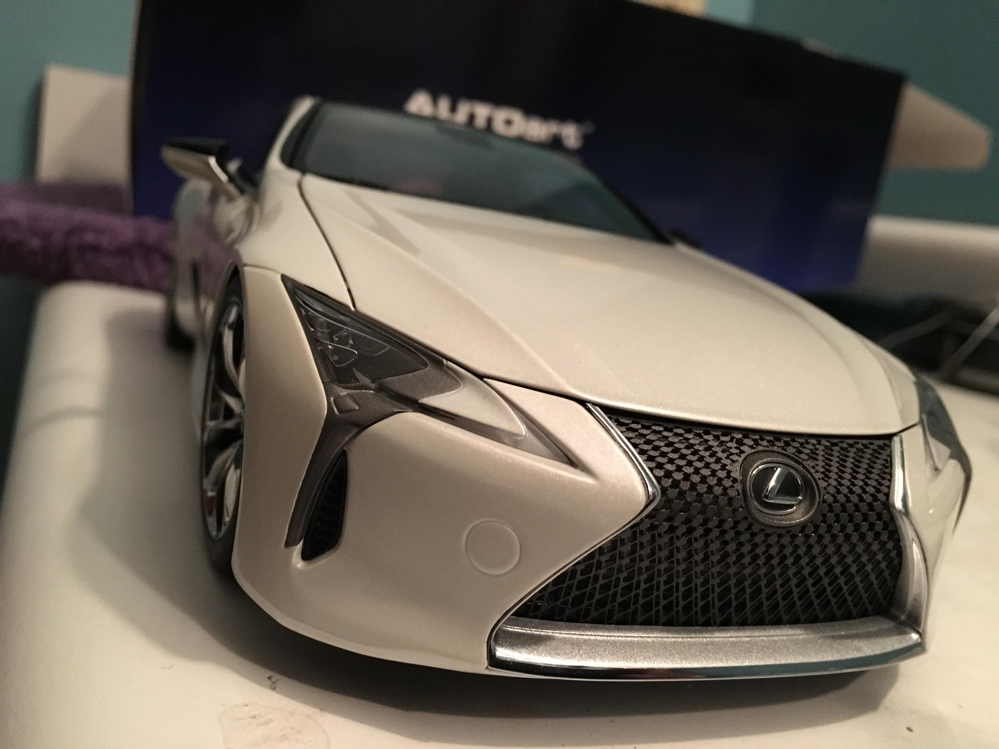 Picked up my first AutoArt! 2018 Lexus LC500. [1:18] : r/Diecast