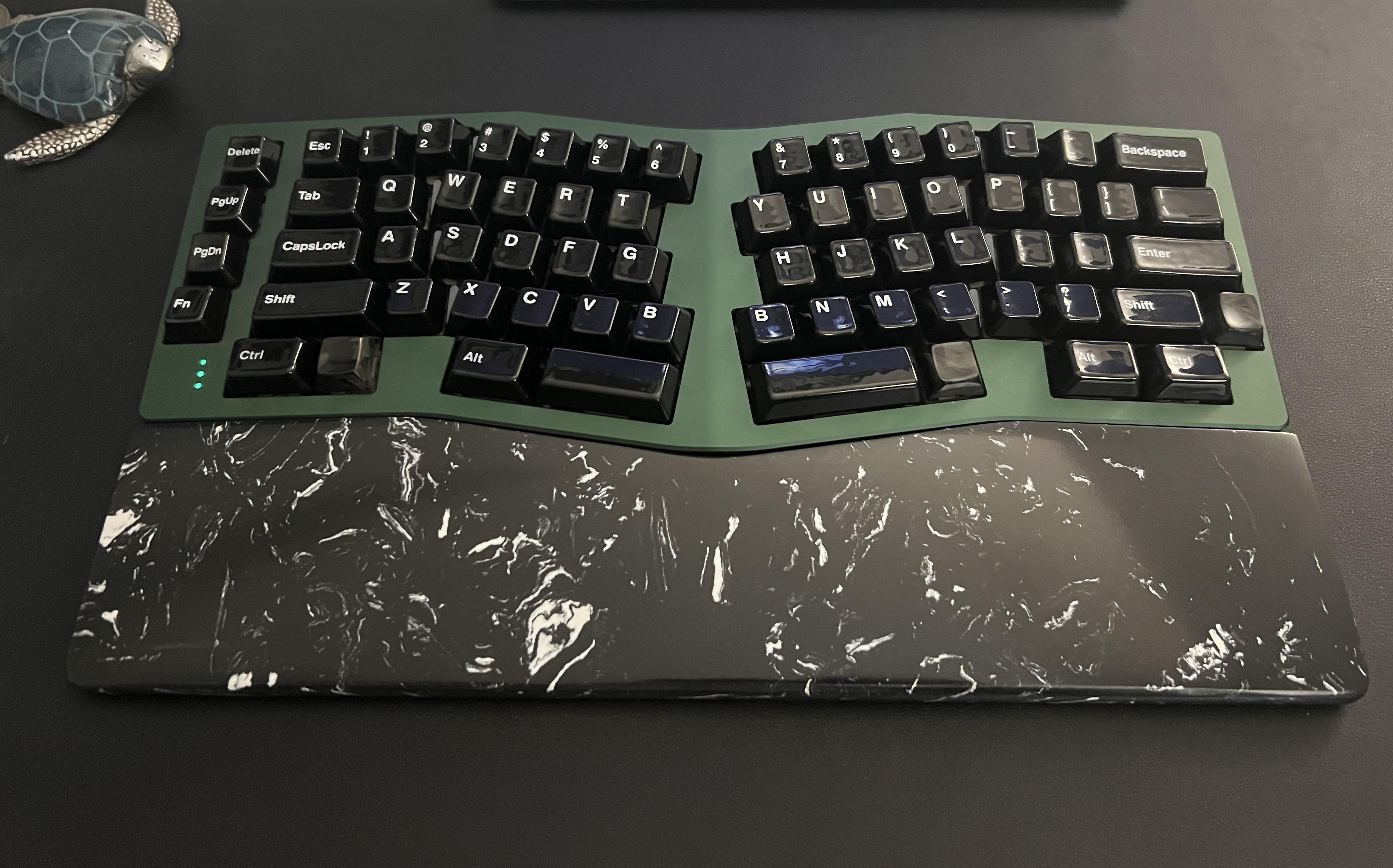 Qwertykeys NEO Ergo : r/MechanicalKeyboards