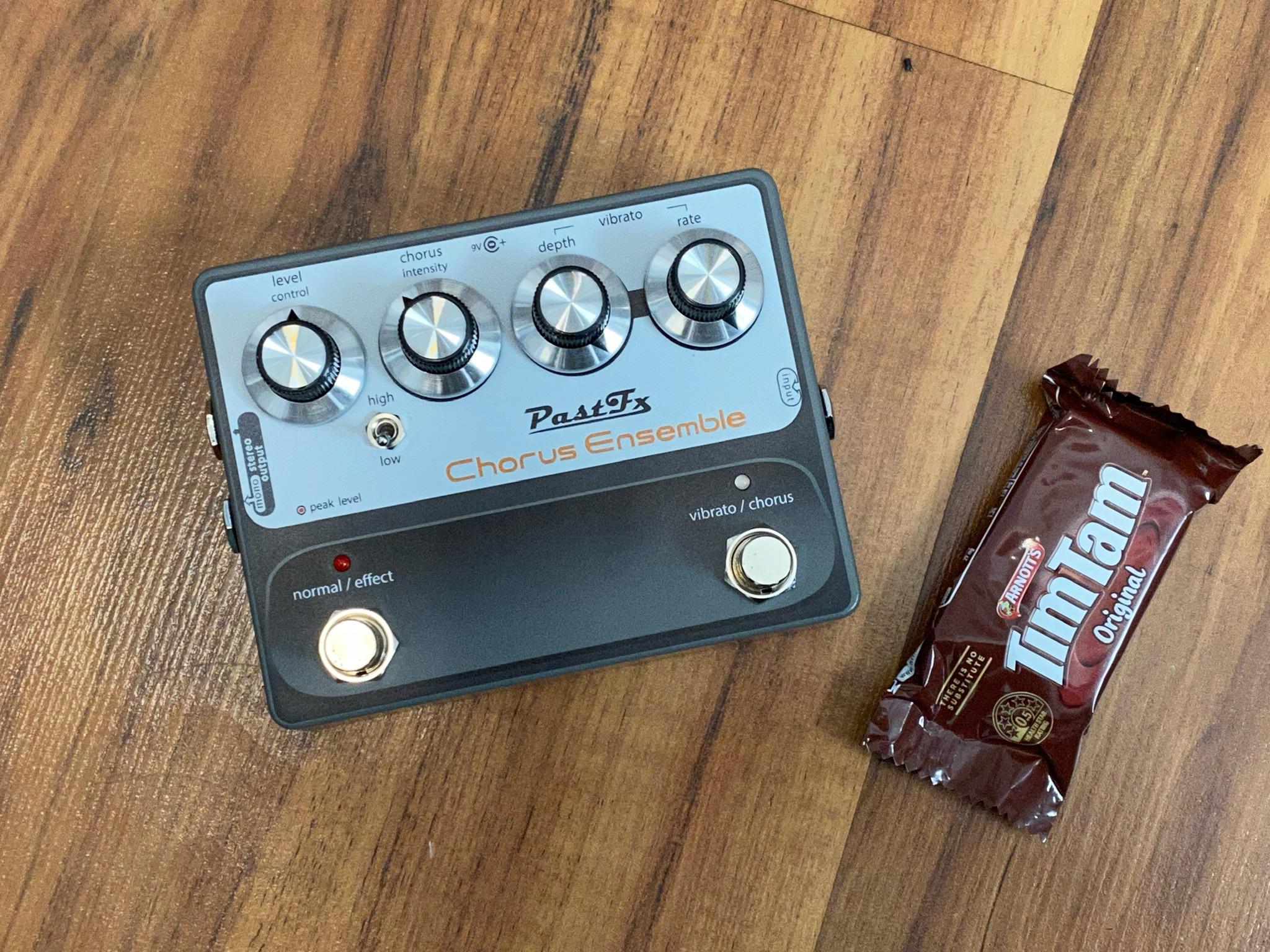 NPD: PastFX Chorus Ensemble Deluxe : r/guitarpedals