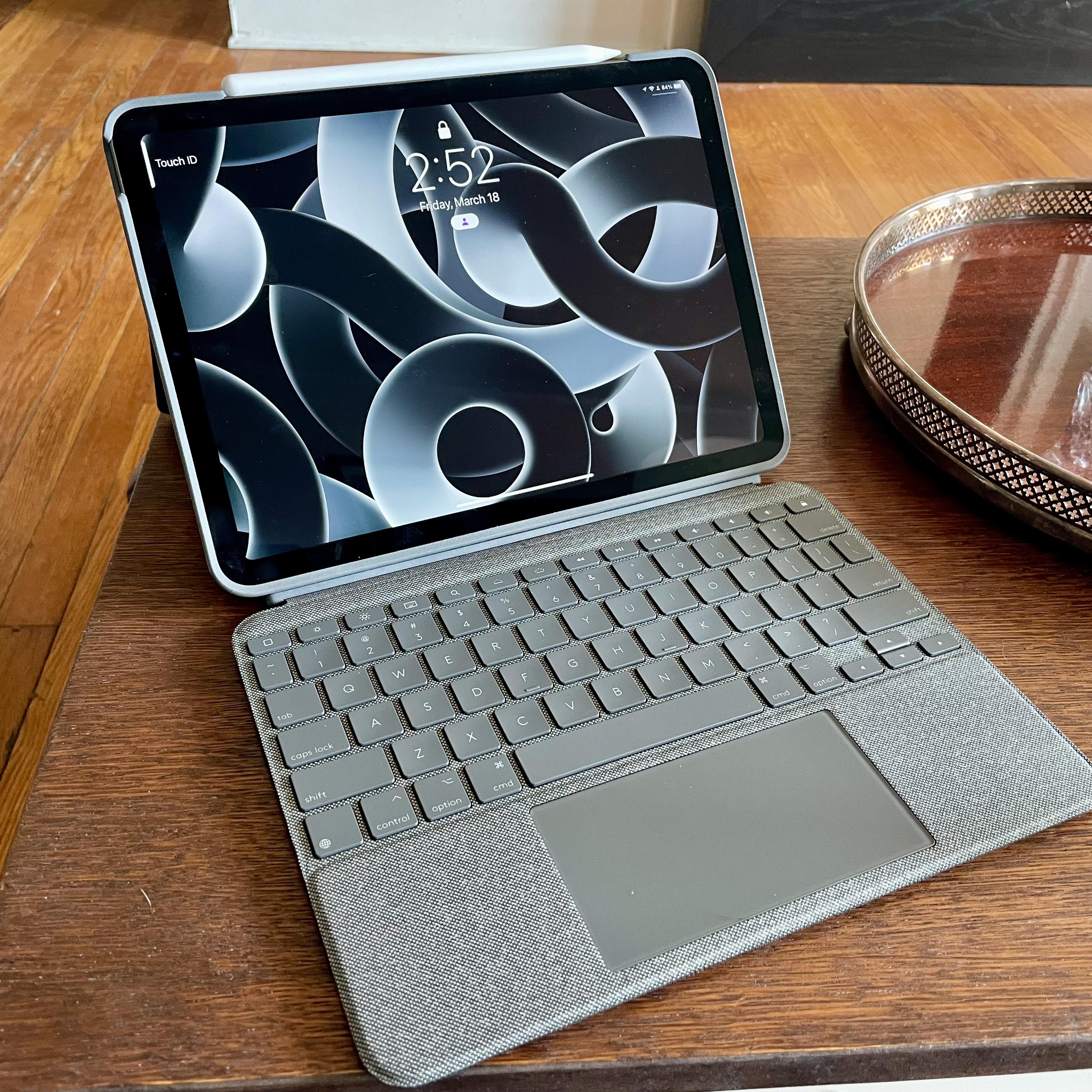 Just in today.. iPad Air 5th Gen w/Apple Pencil and Logitech Combo