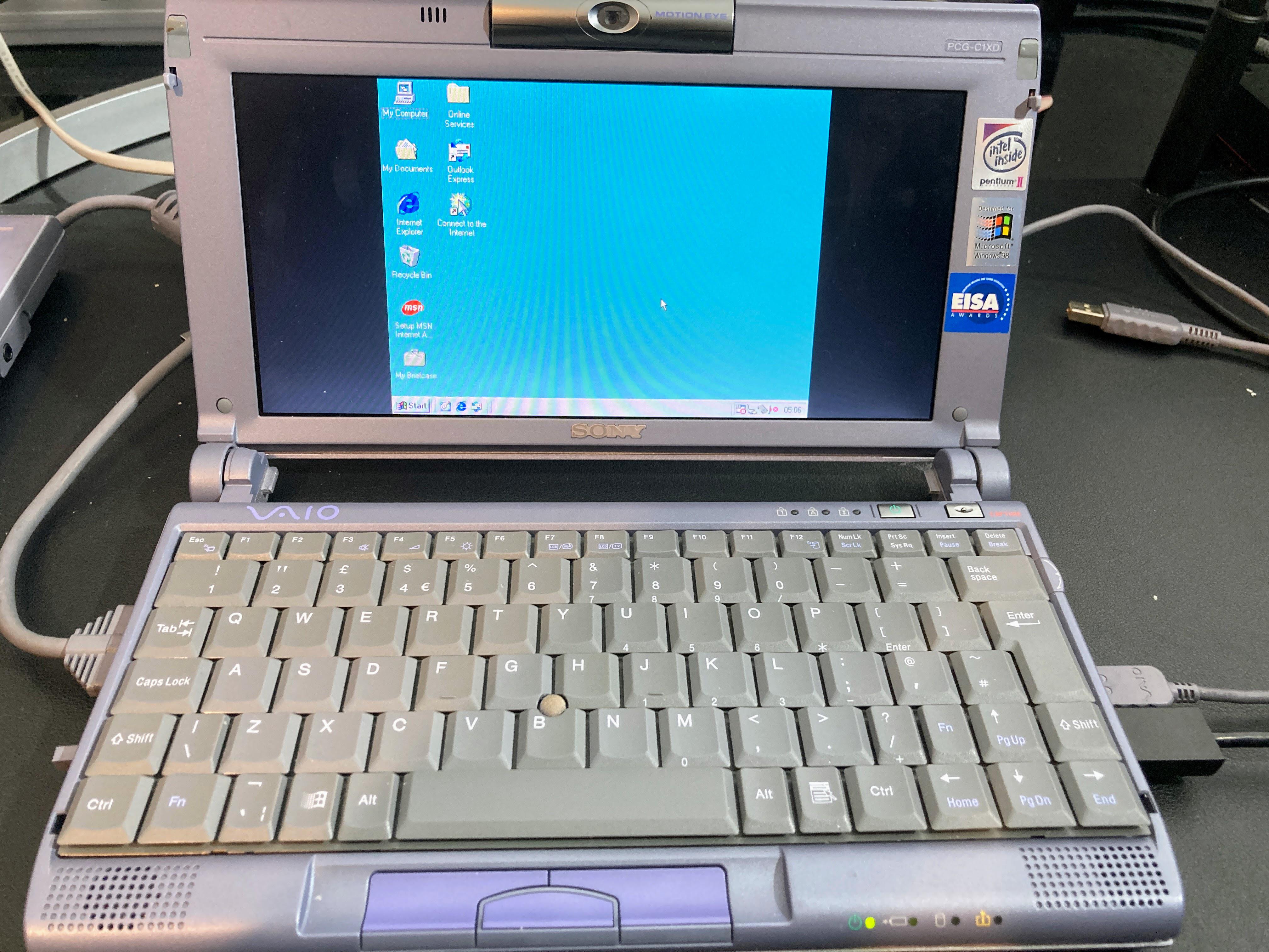 Sony Vaio Picturebook PCG-C1XD] - Windows 98 ディスプレイサイズ
