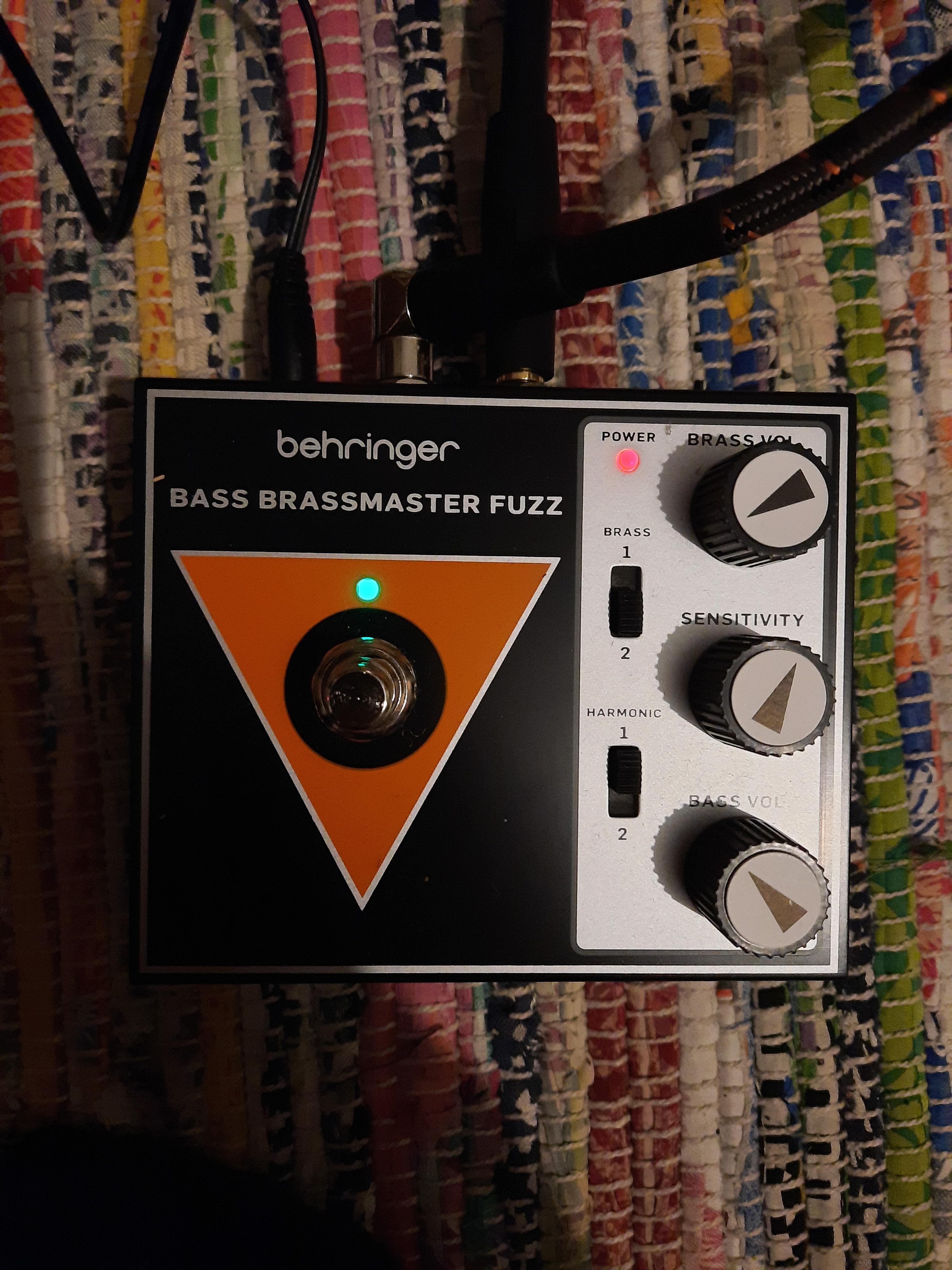 Behringer Brassmaster Question : r/basspedals
