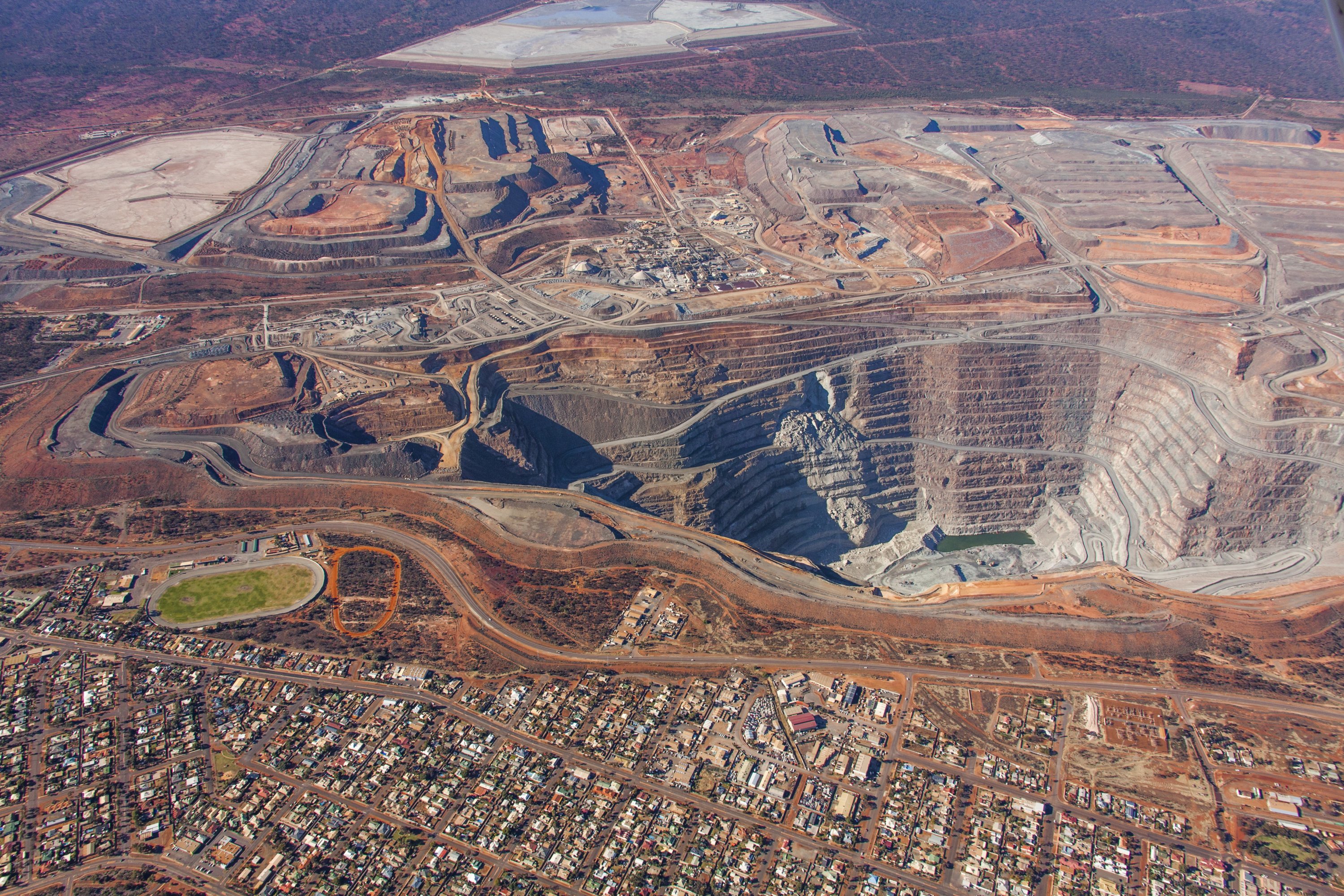 オーストラリア、西オーストラリア州、カルグーリーの「スーパーピット