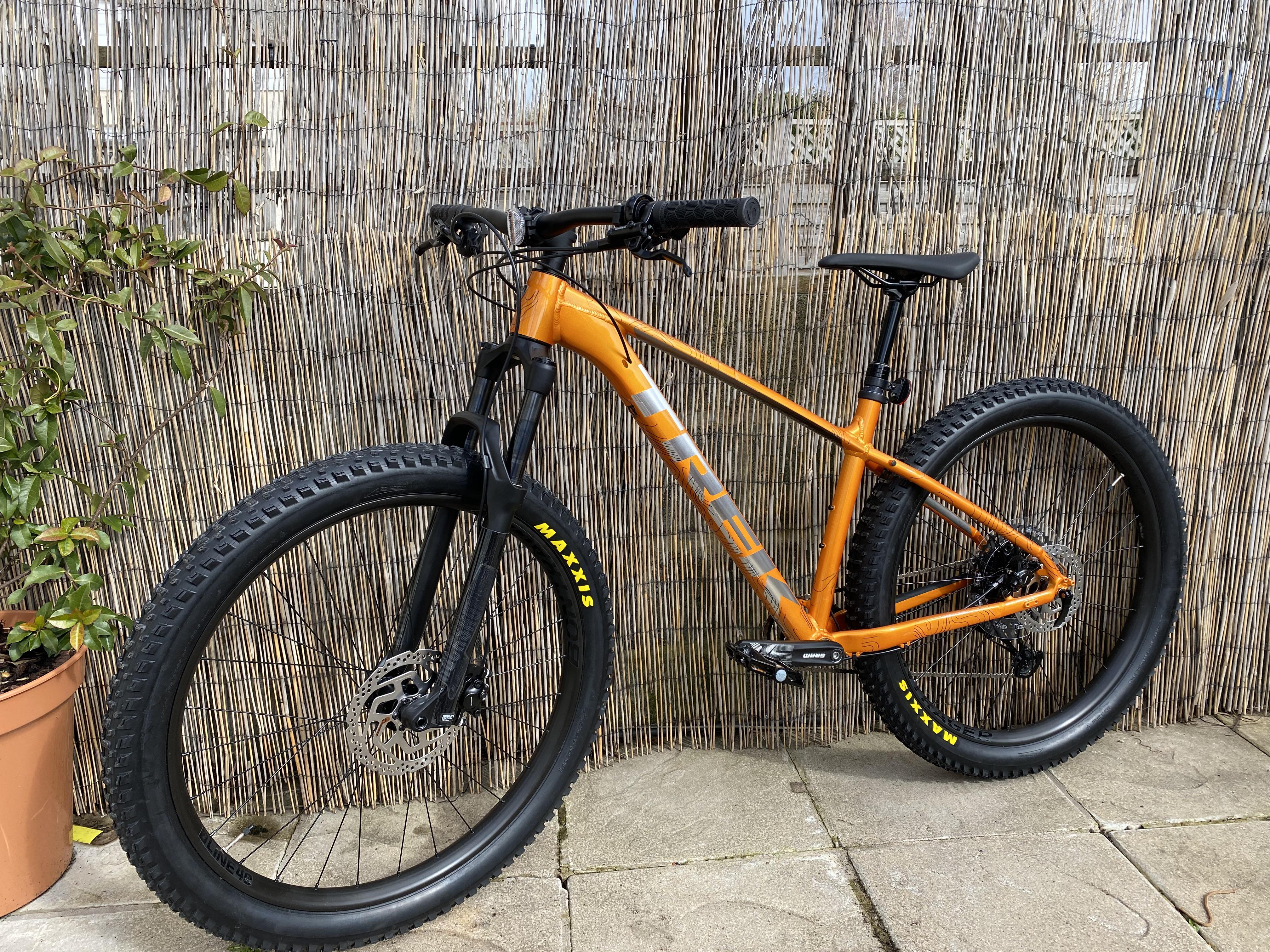 Bought my first MTB and LOVE it! (Trek Roscoe 7, changed the