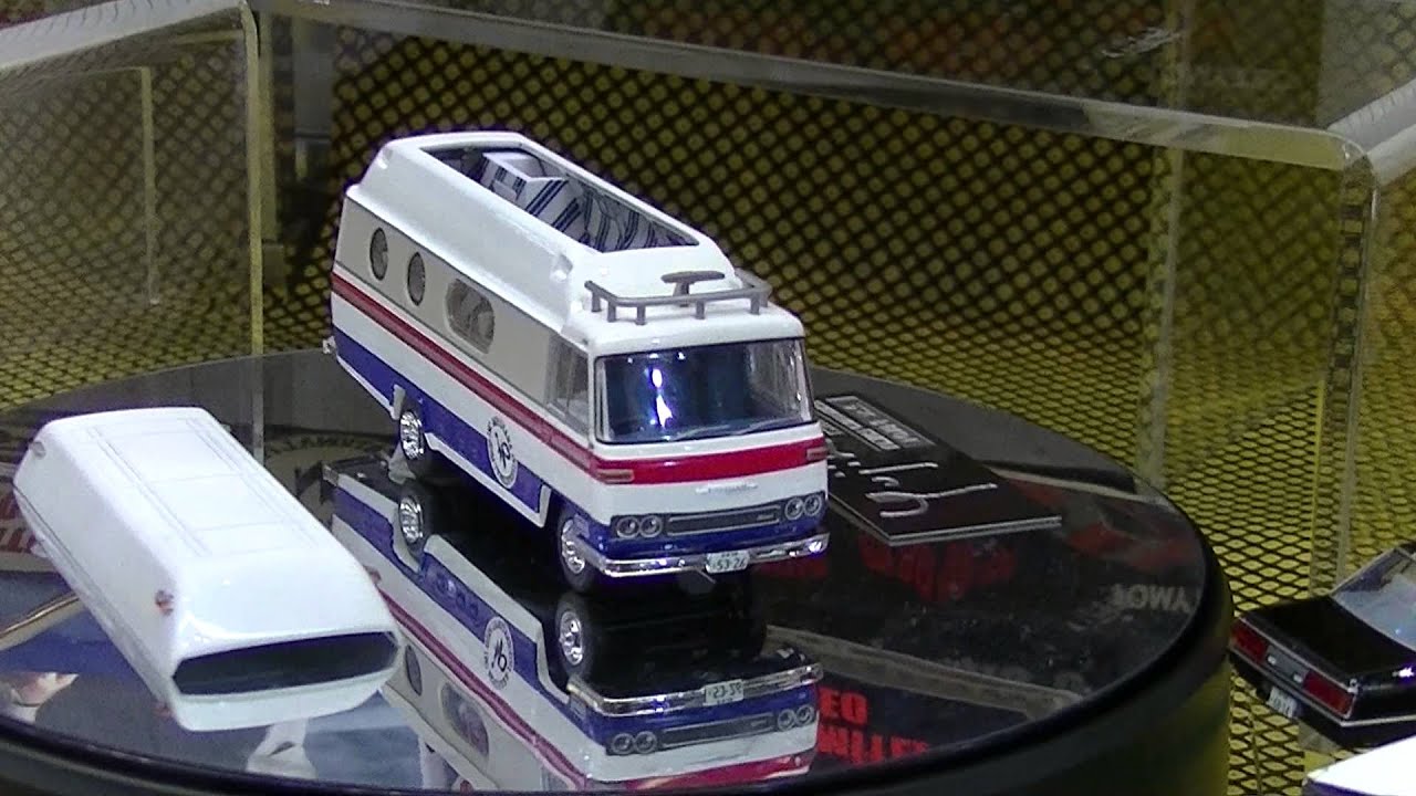 トミカリミテッドヴィンテージNEO 日産シビリアンキッチンカー（石原