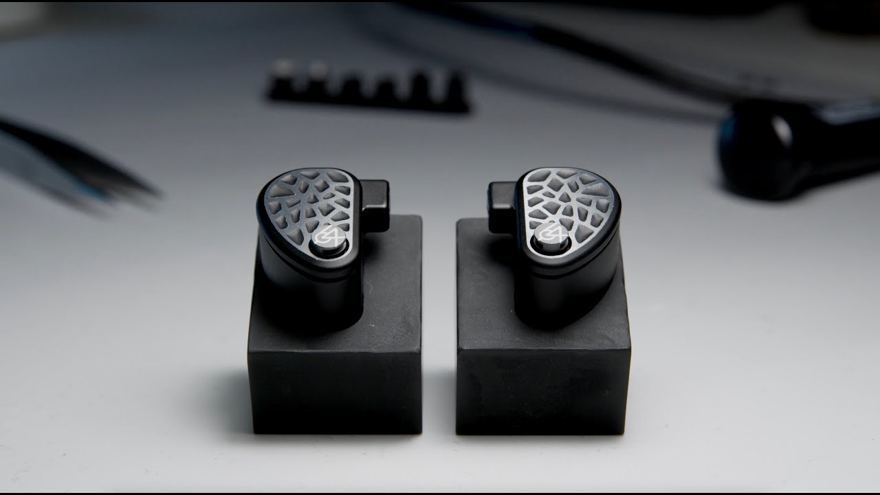 U18s IEMs | The world's most technically advanced 18-driver