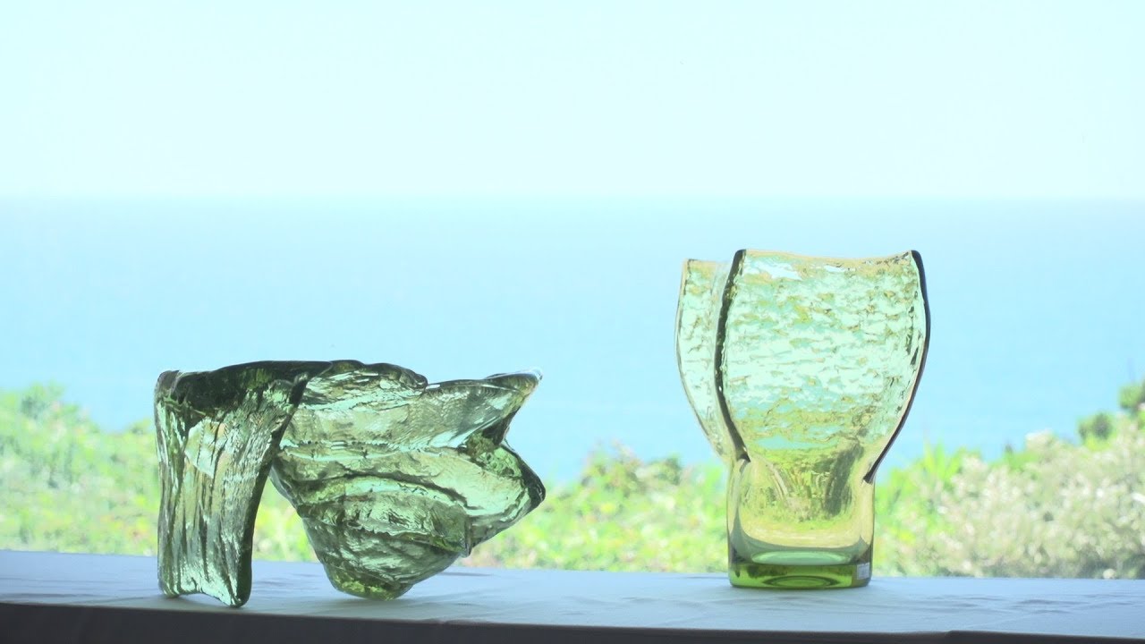新島ガラス〜世界で唯一の輝き〜 - YouTube