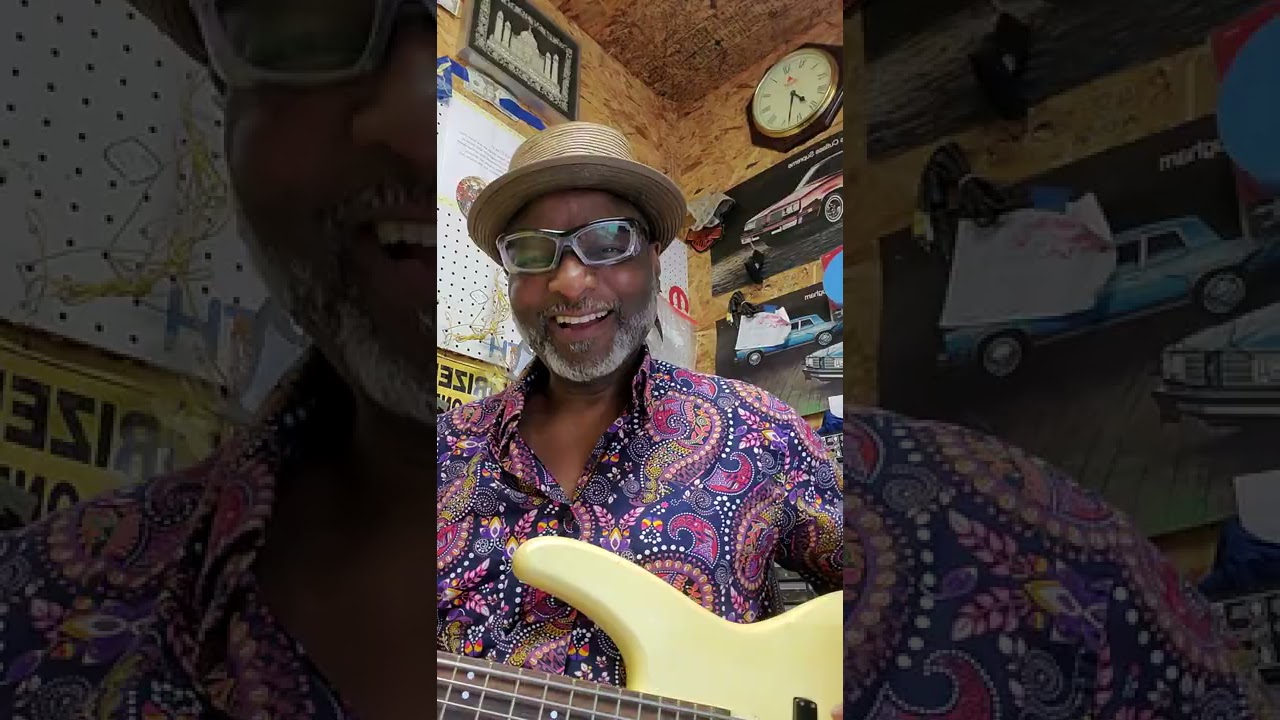 DR4 Heartfieldthe doctor to fenders 1980's vibe - YouTube